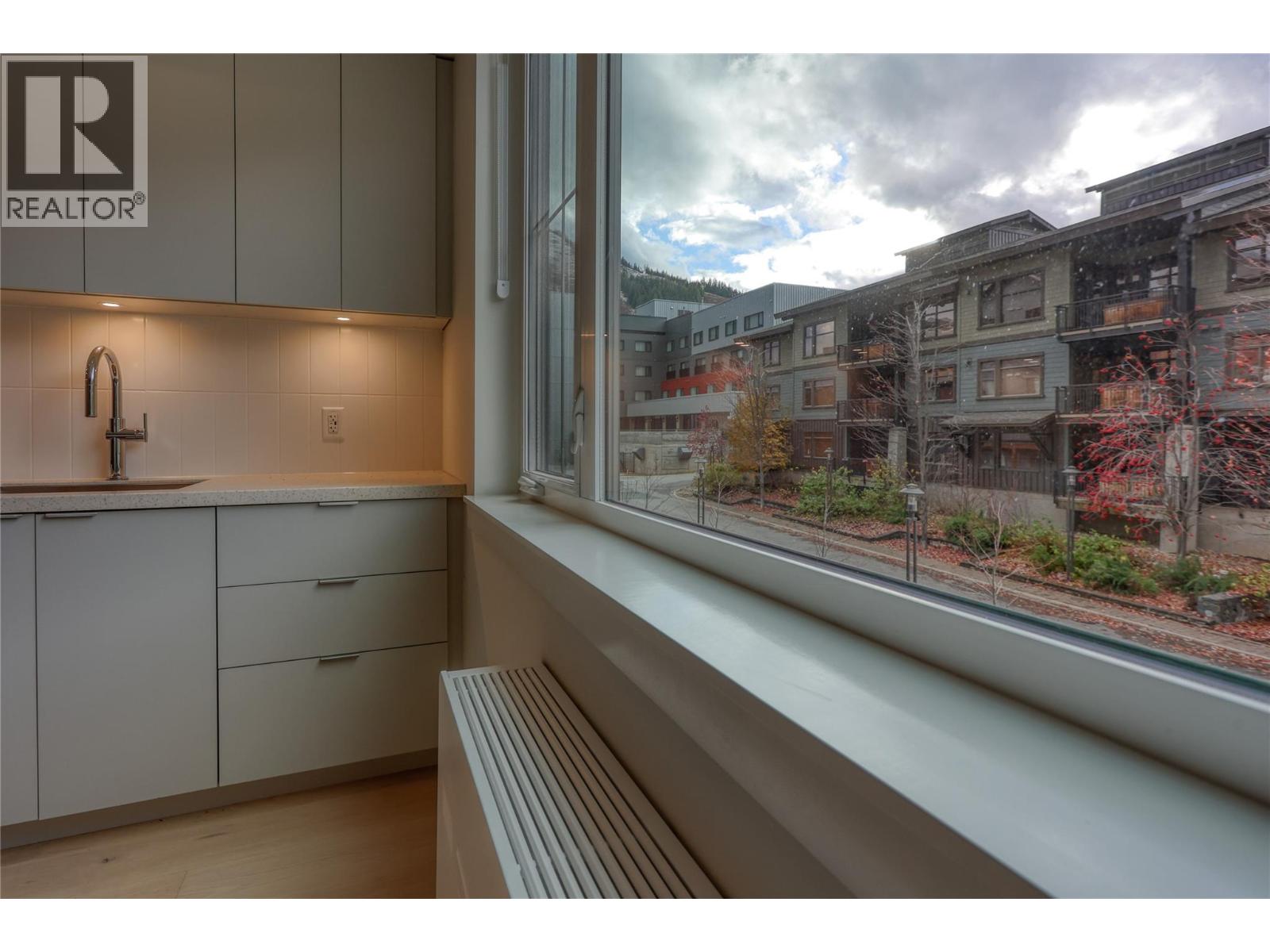 4280 Red Mountain Road Unit# 213, Rossland