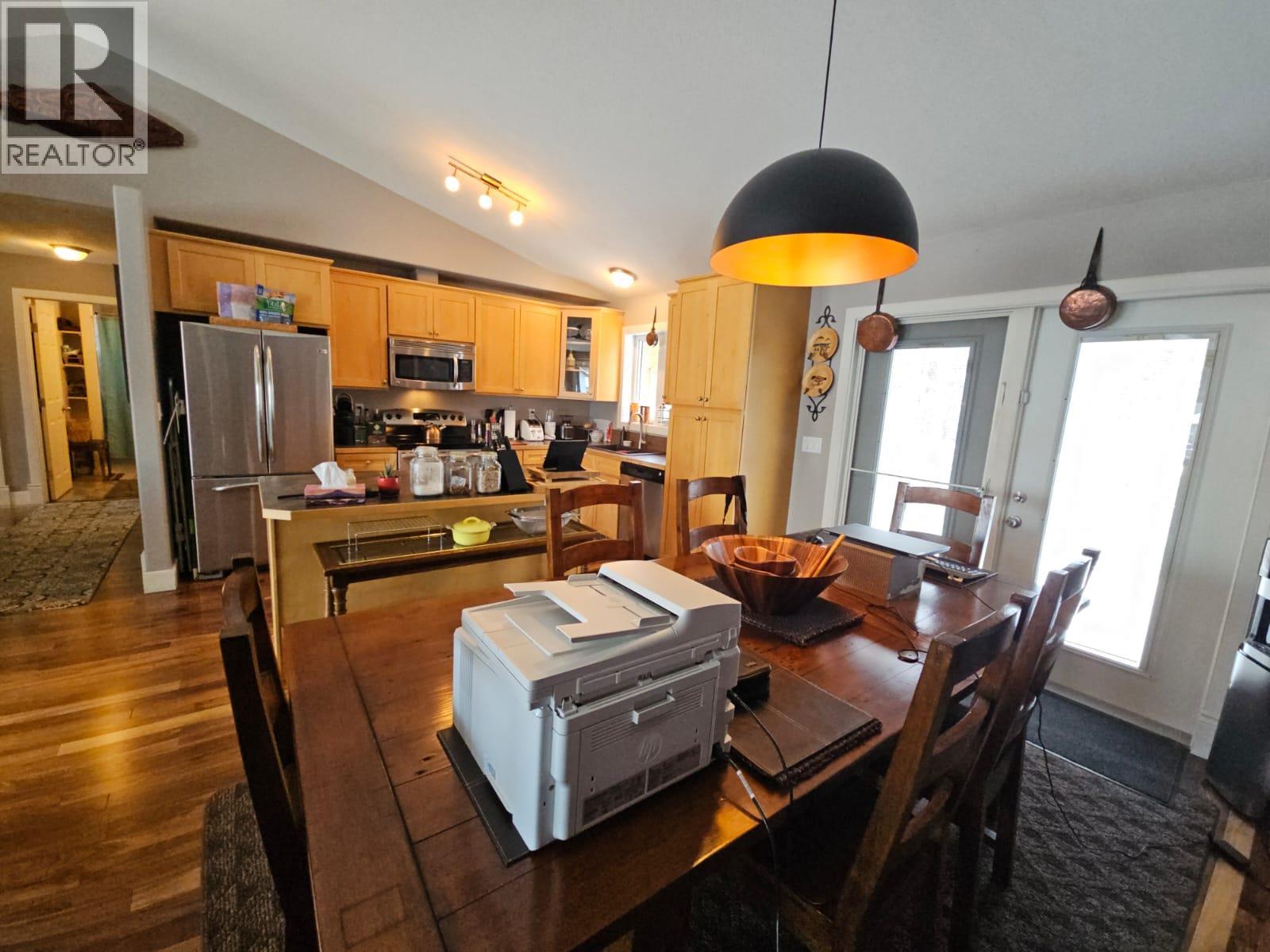 84 Wolverine Avenue, Tumbler Ridge