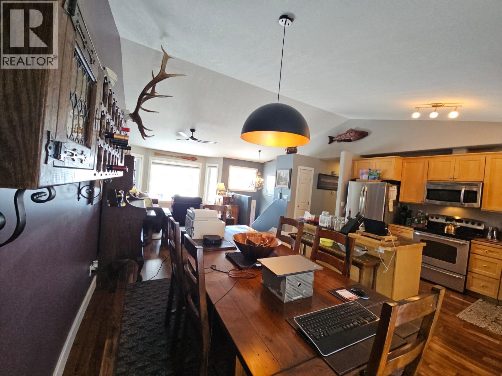 84 Wolverine Avenue, Tumbler Ridge