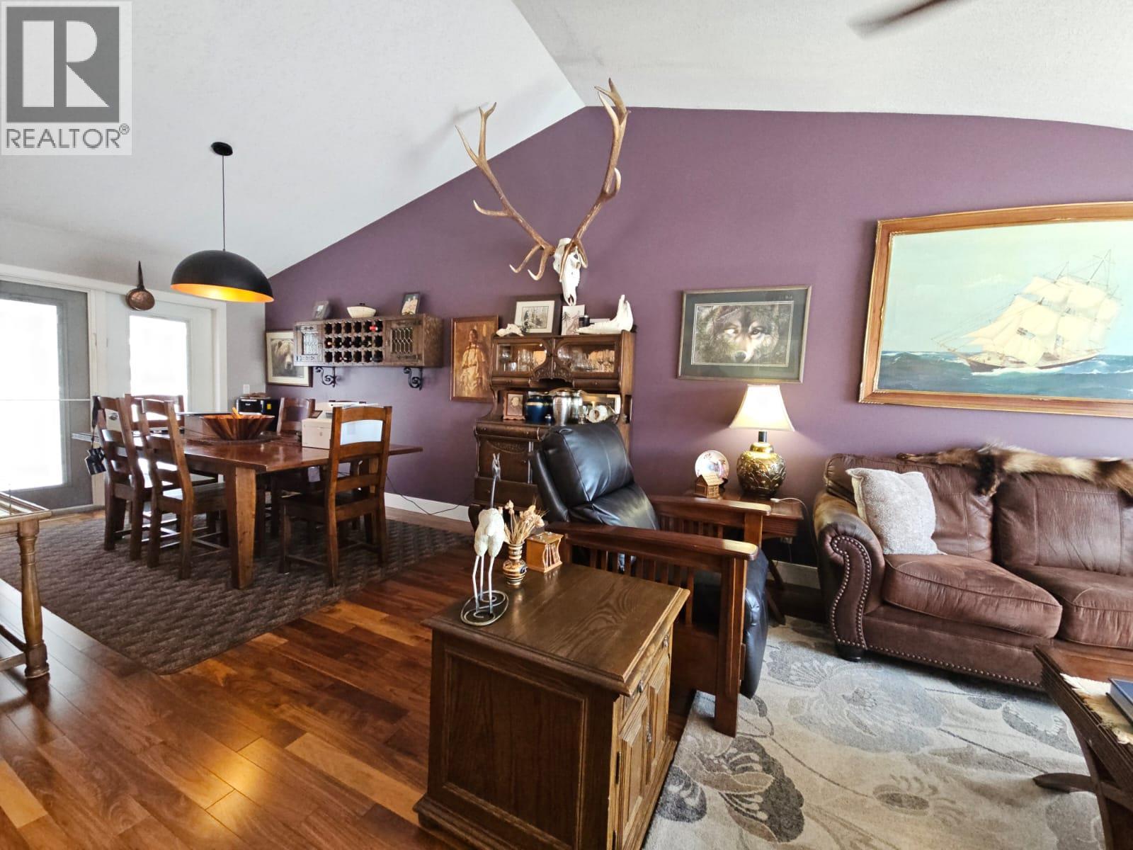 84 Wolverine Avenue, Tumbler Ridge