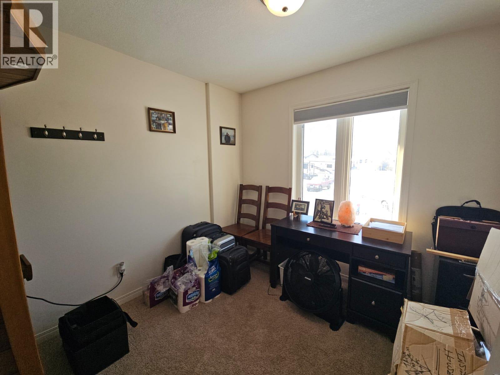 84 Wolverine Avenue, Tumbler Ridge