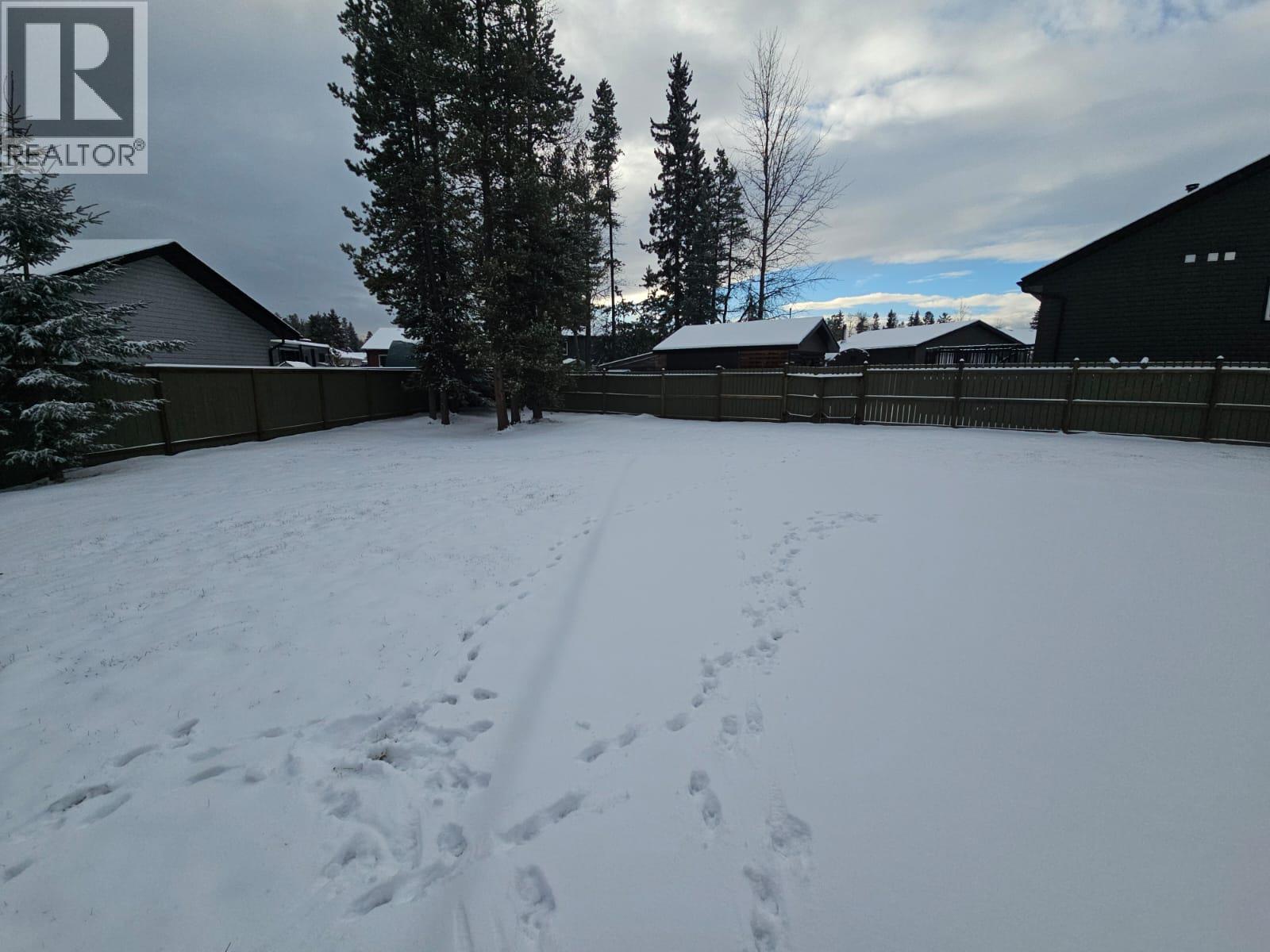 84 Wolverine Avenue, Tumbler Ridge