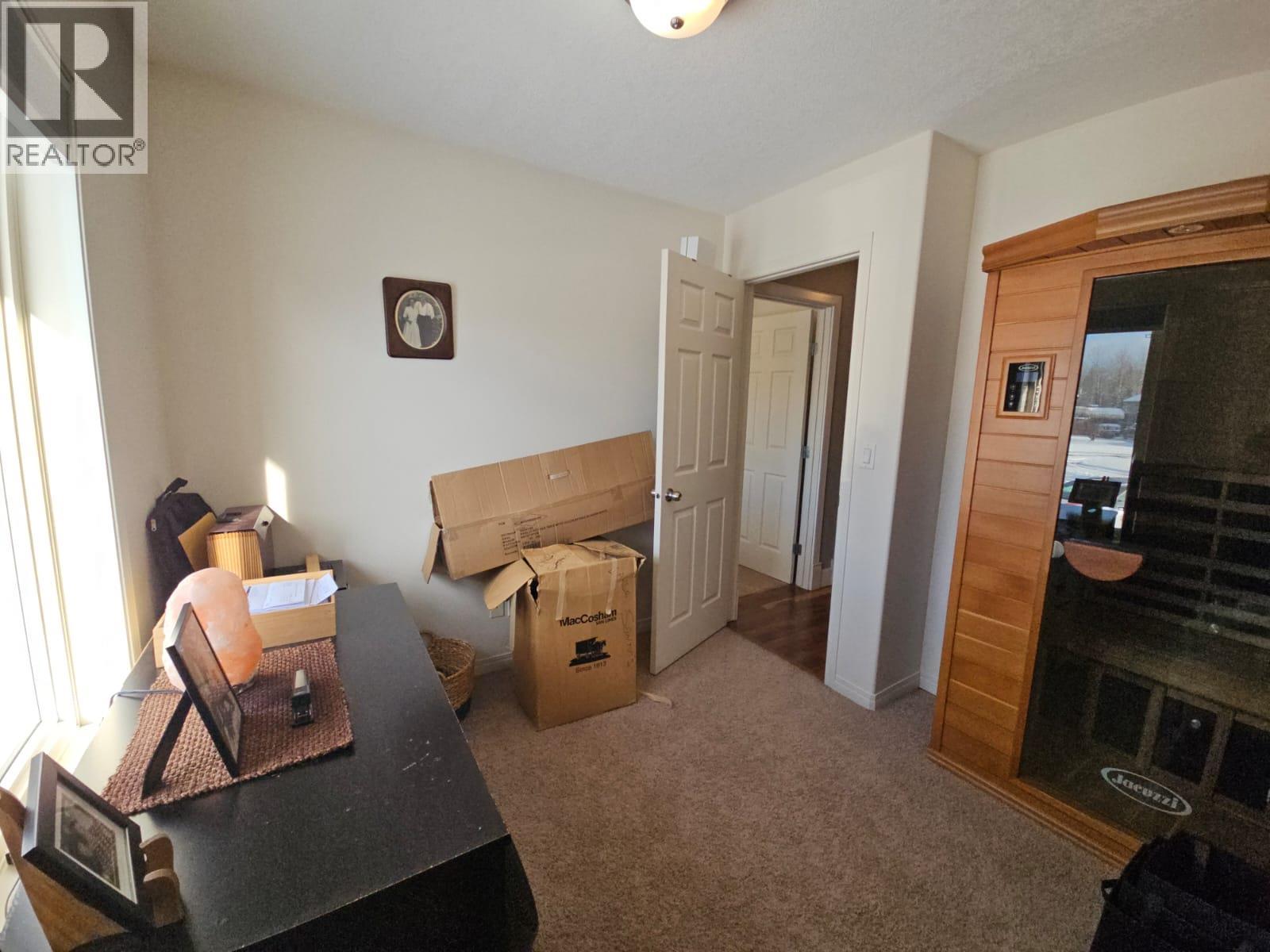 84 Wolverine Avenue, Tumbler Ridge