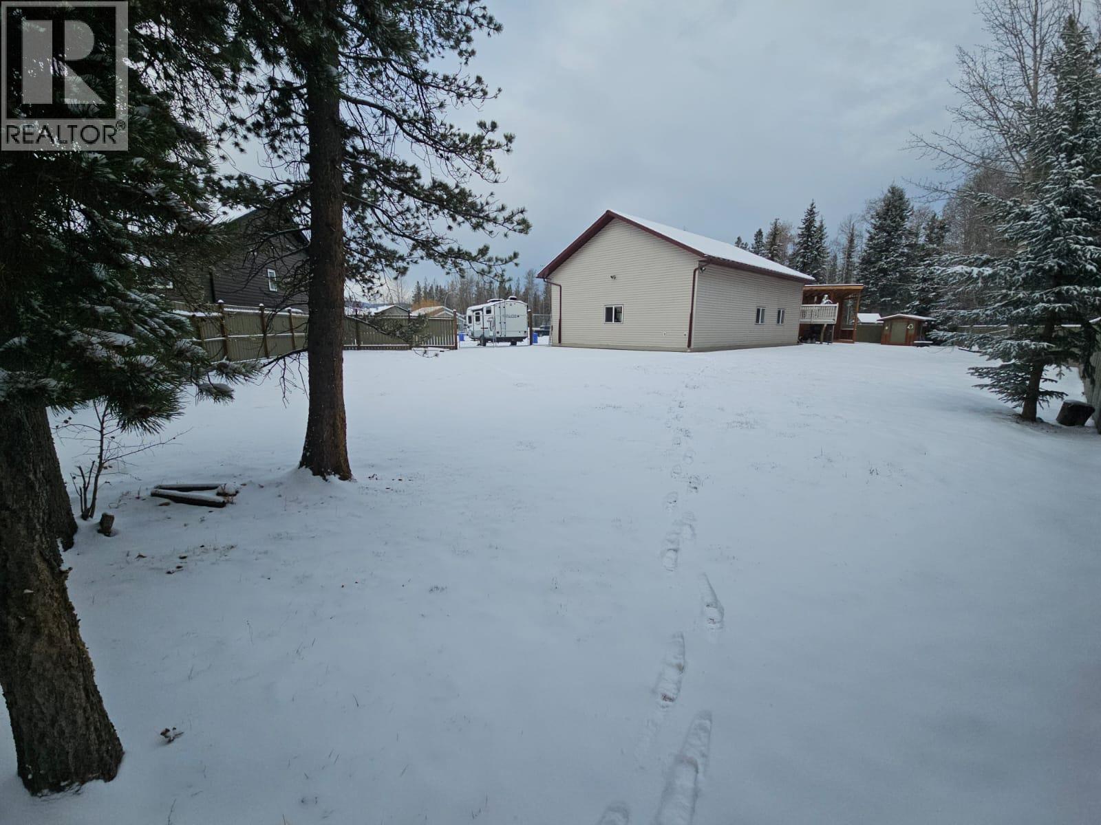 84 Wolverine Avenue, Tumbler Ridge