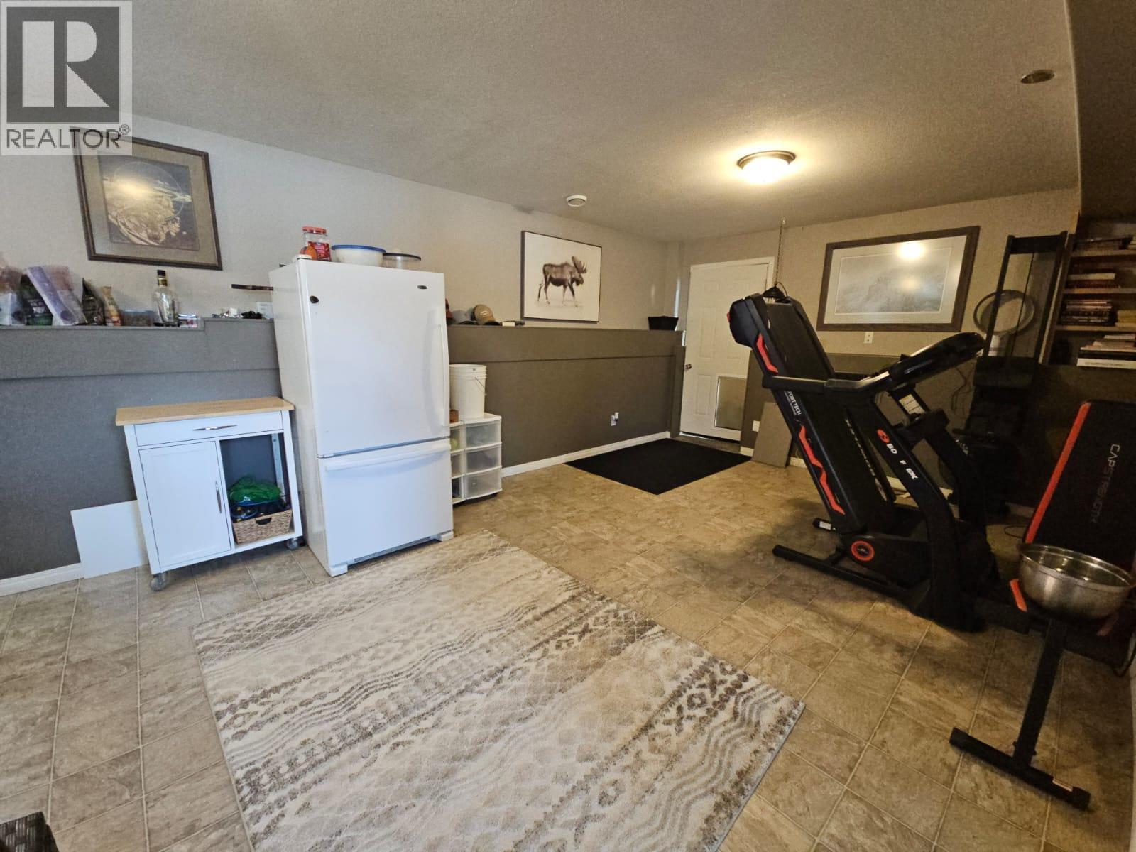 84 Wolverine Avenue, Tumbler Ridge