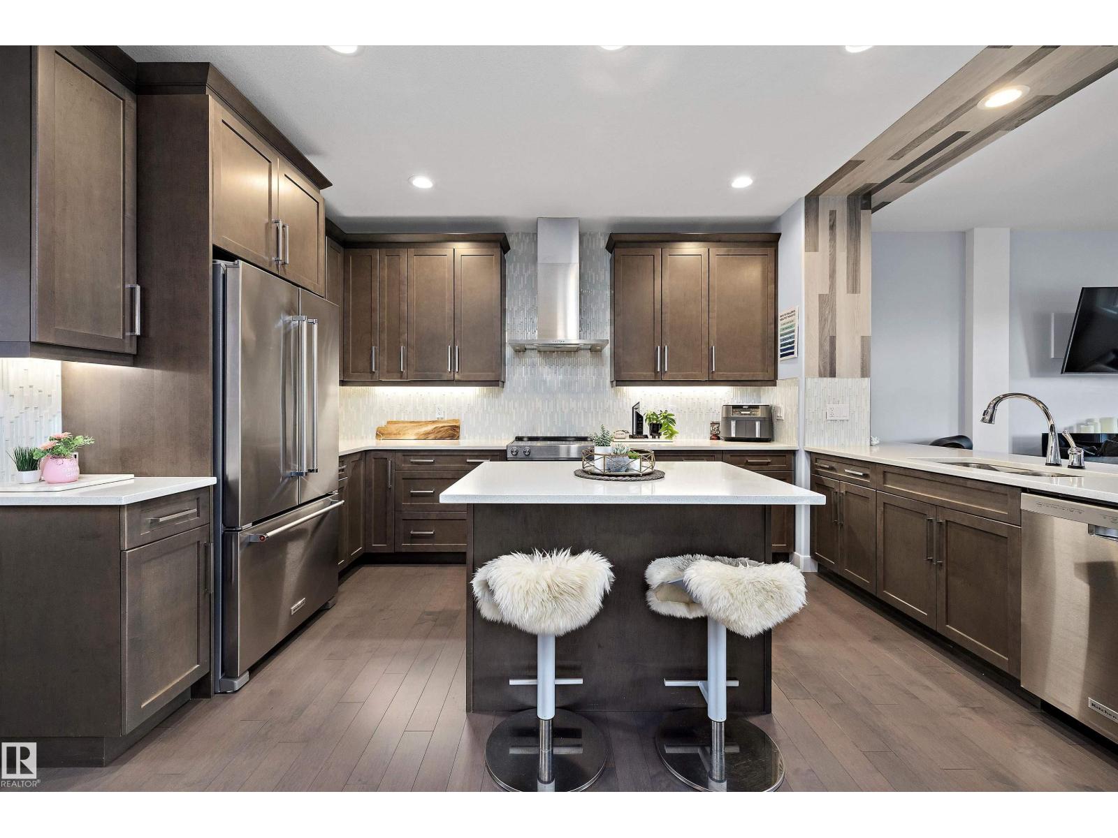 4 FOSBURY LI, Sherwood Park