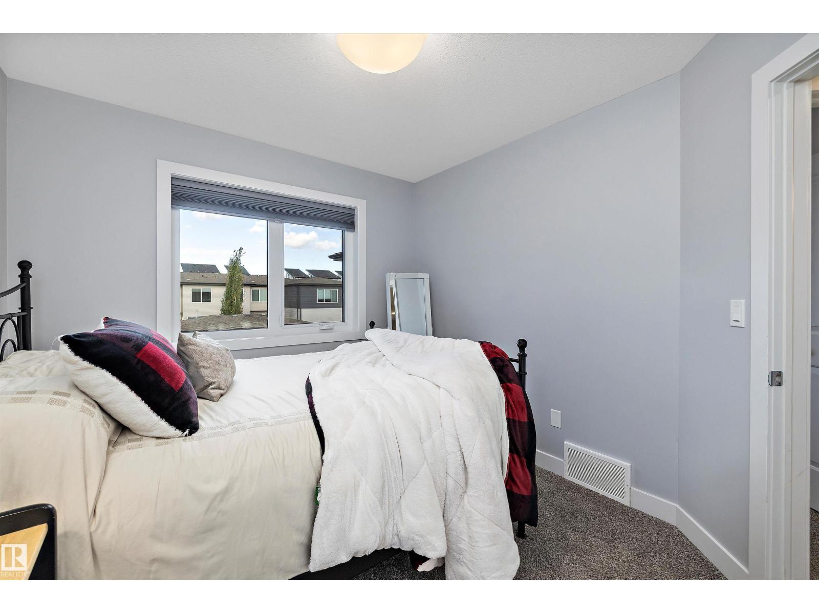 4 FOSBURY LI, Sherwood Park