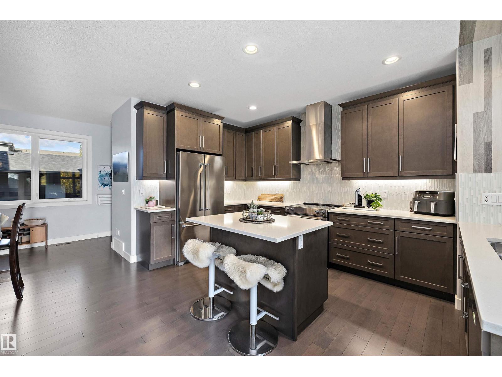 4 FOSBURY LI, Sherwood Park