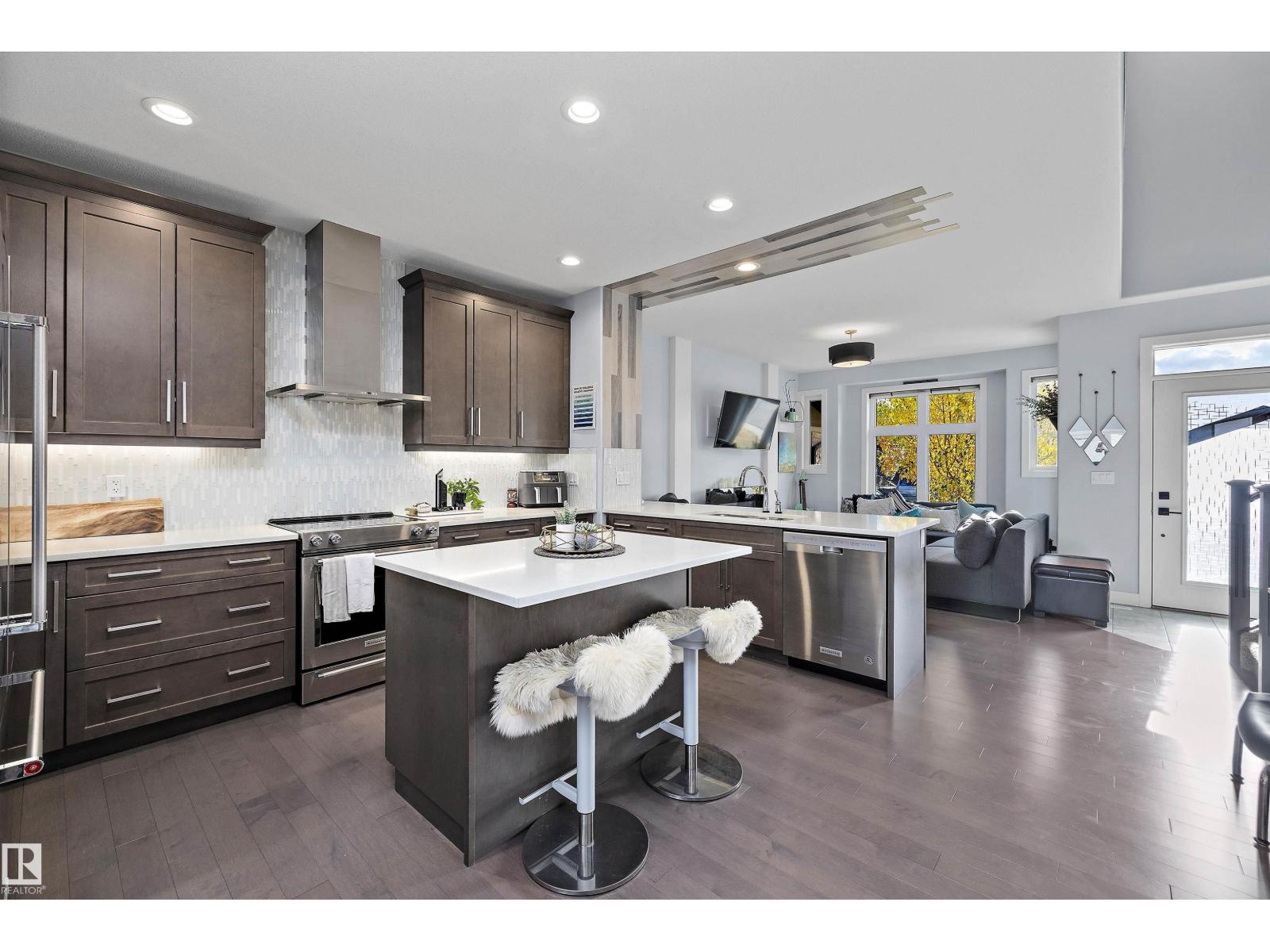 4 FOSBURY LI, Sherwood Park