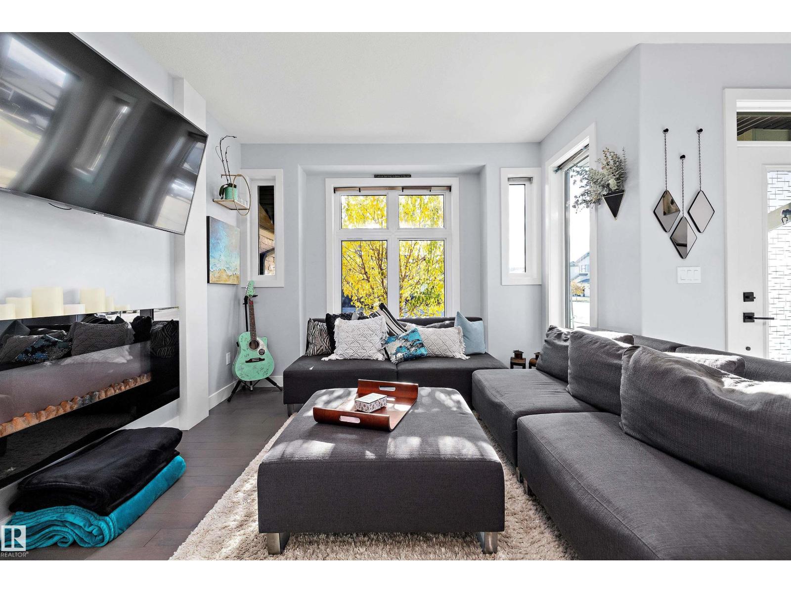 4 FOSBURY LI, Sherwood Park