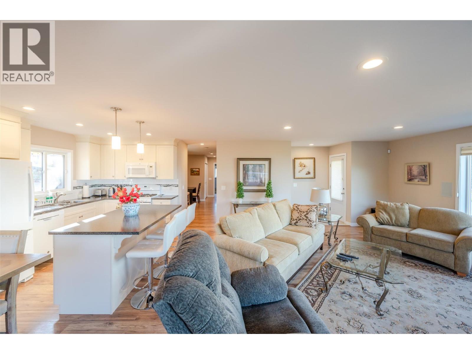 2864 Arawana Road, Naramata