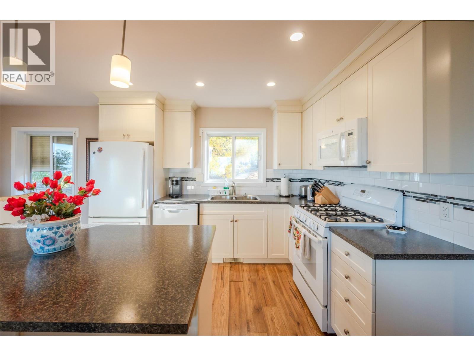 2864 Arawana Road, Naramata