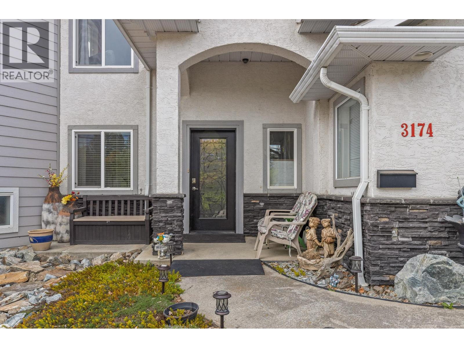 3174 Boucherie Road, West Kelowna