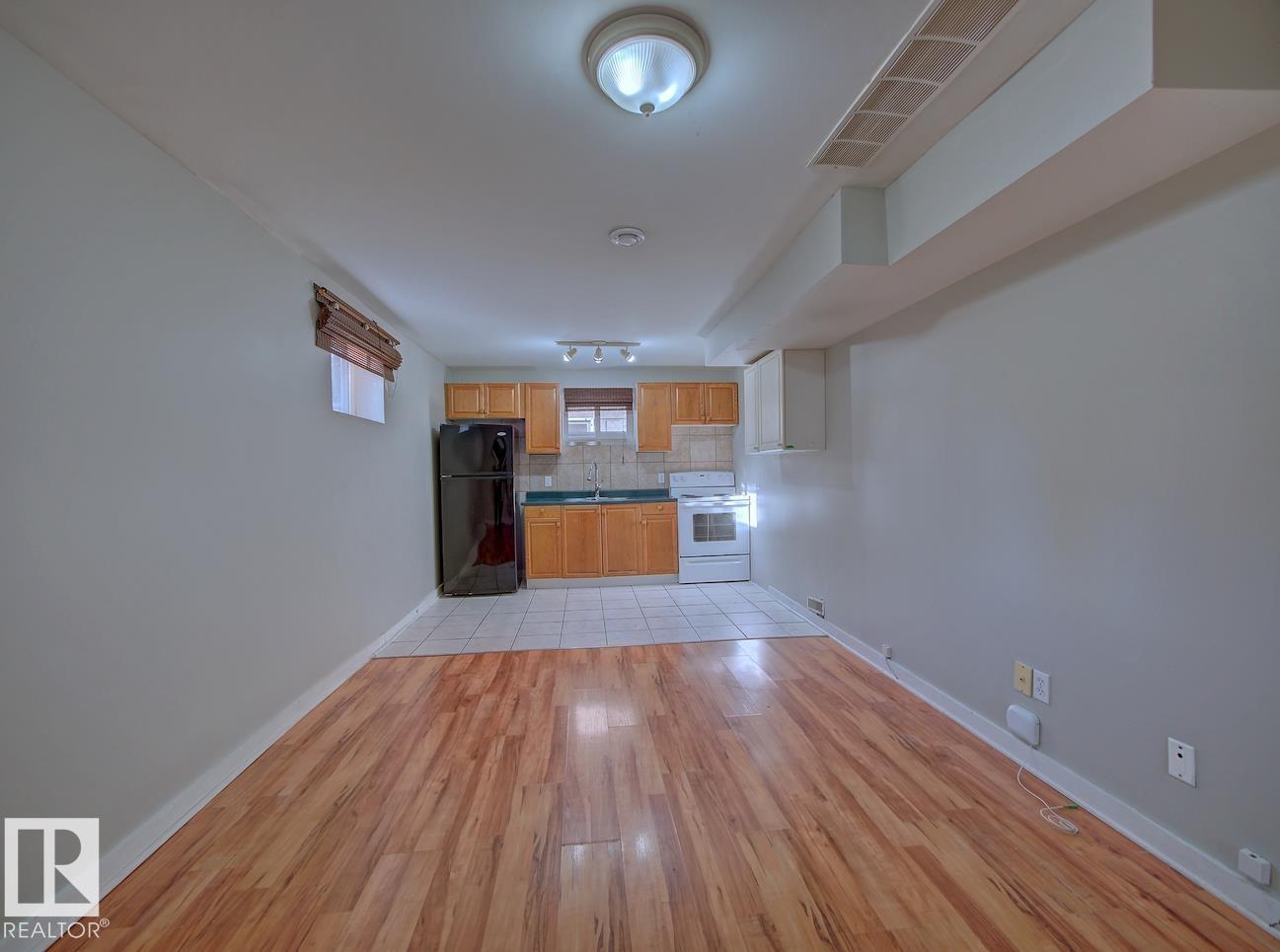 7908 82 AV NW, Edmonton