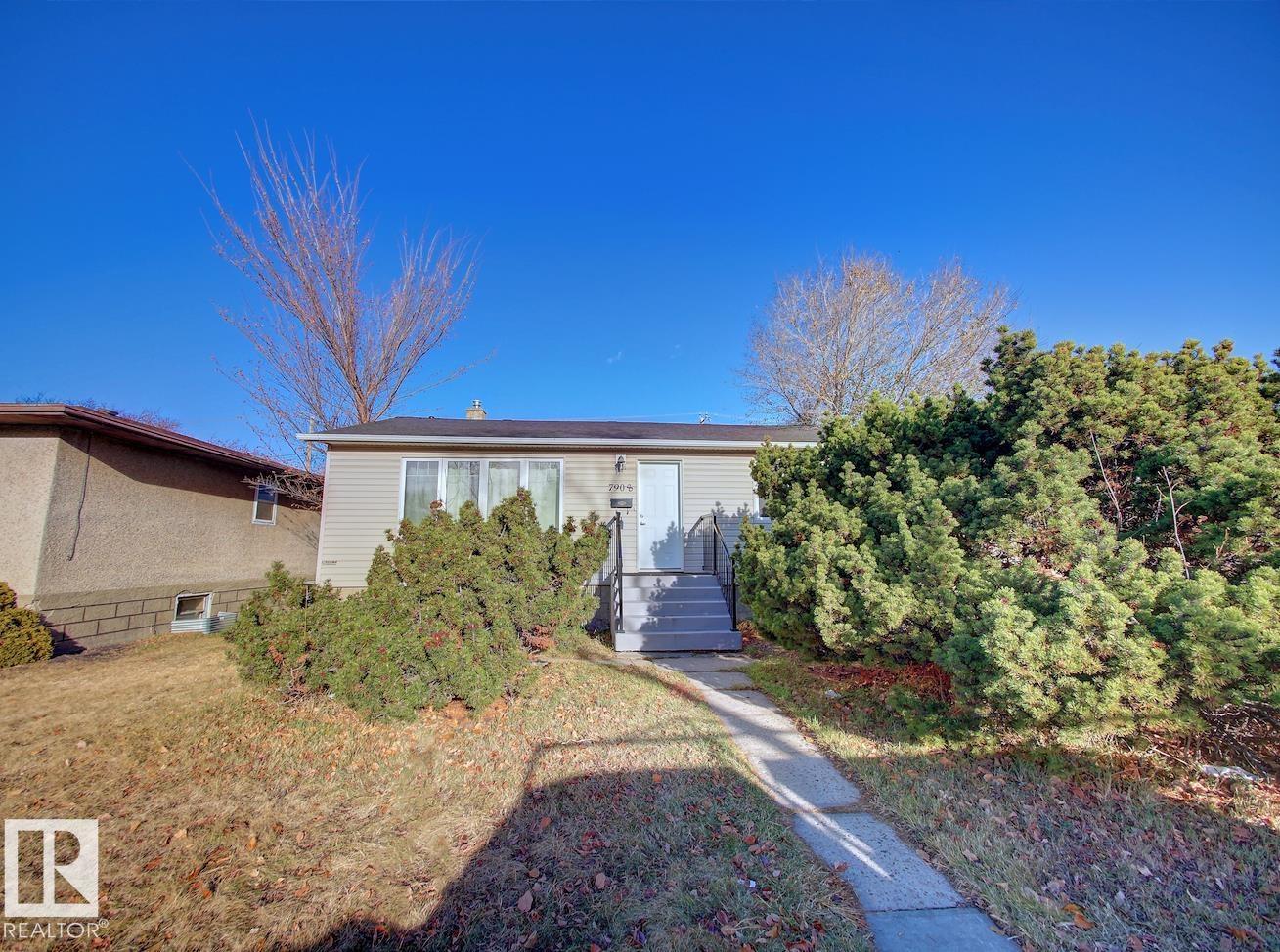 7908 82 AV NW, Edmonton