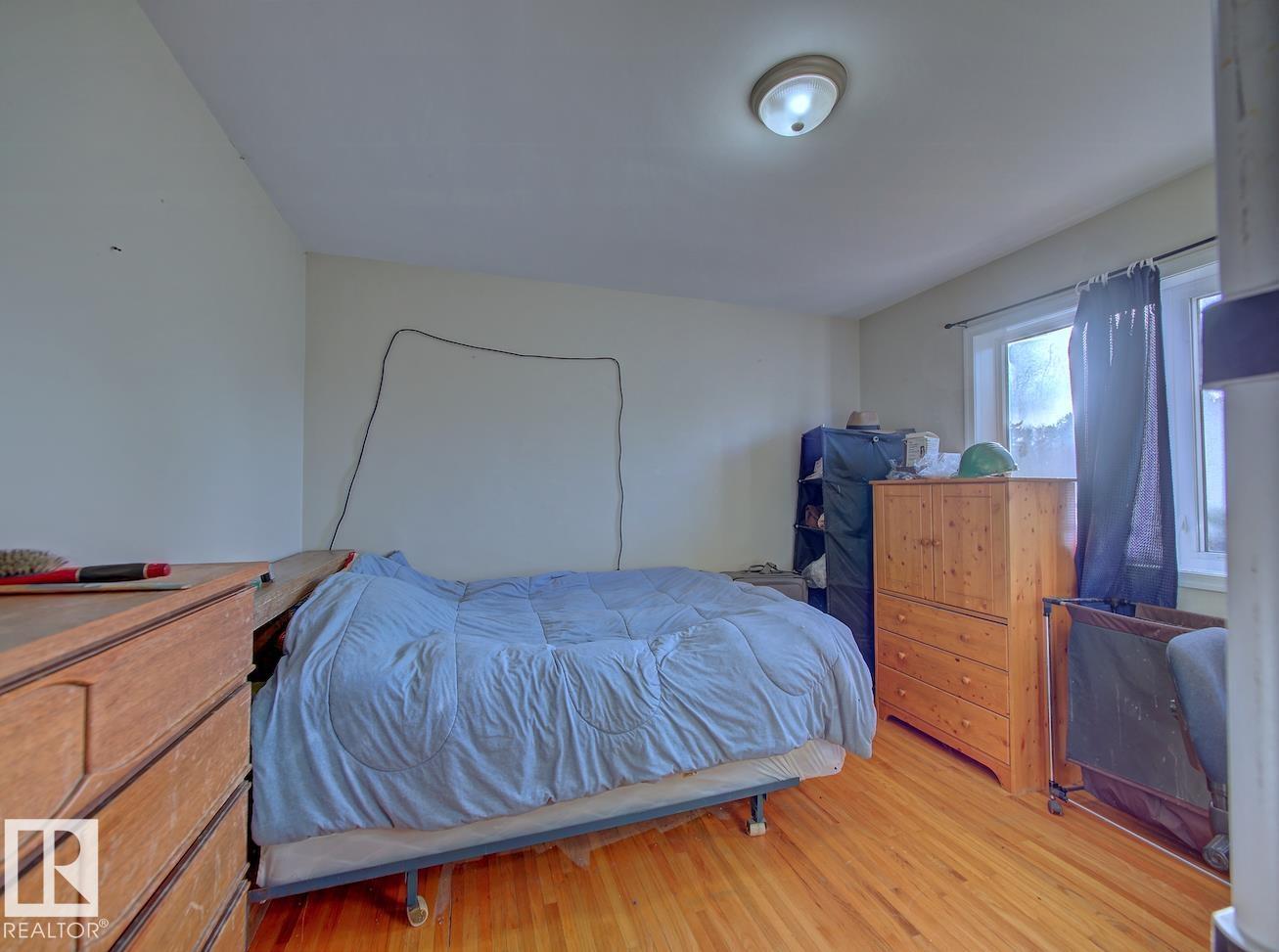 7908 82 AV NW, Edmonton