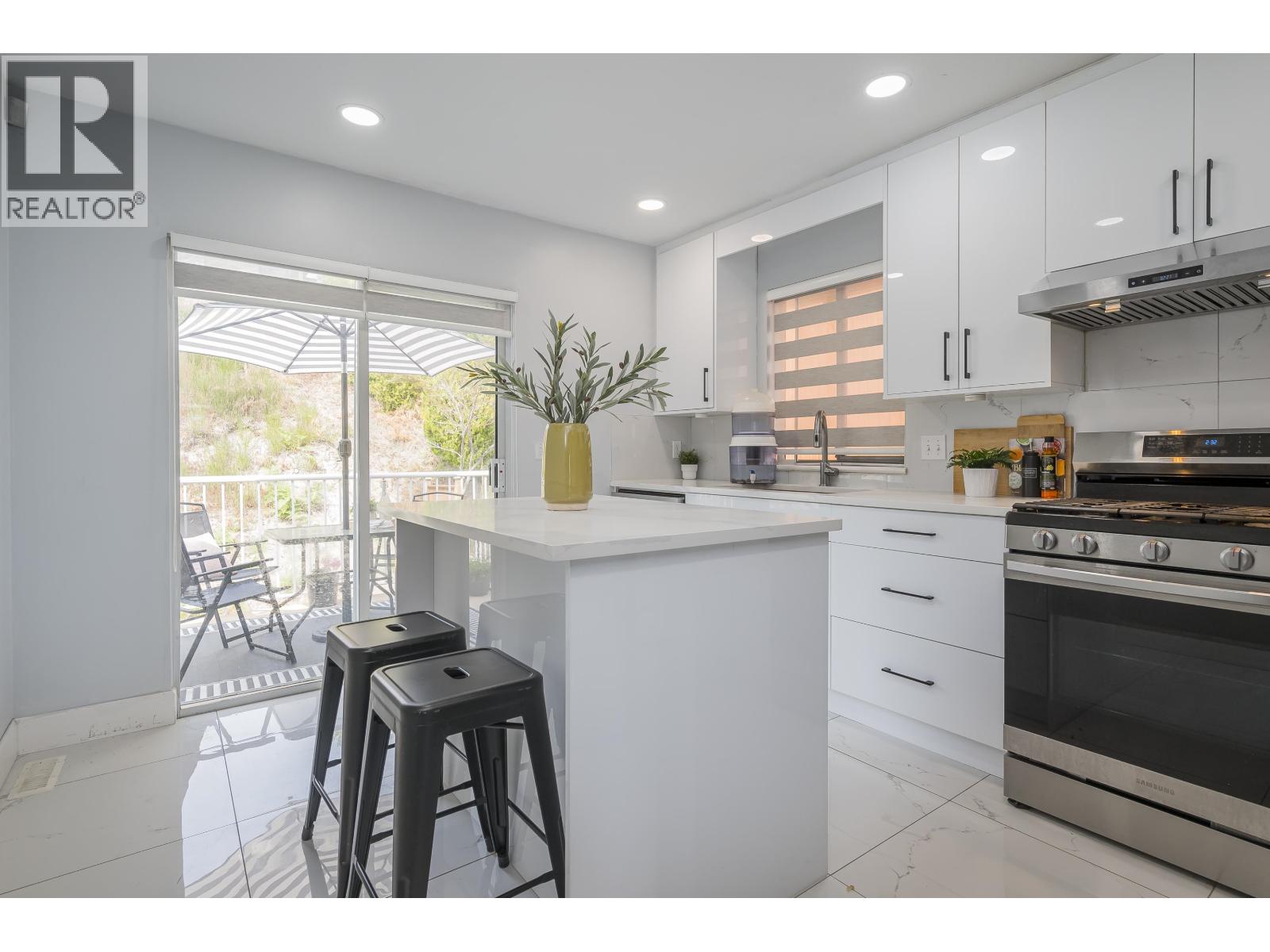 19539 115A AVENUE, Pitt Meadows