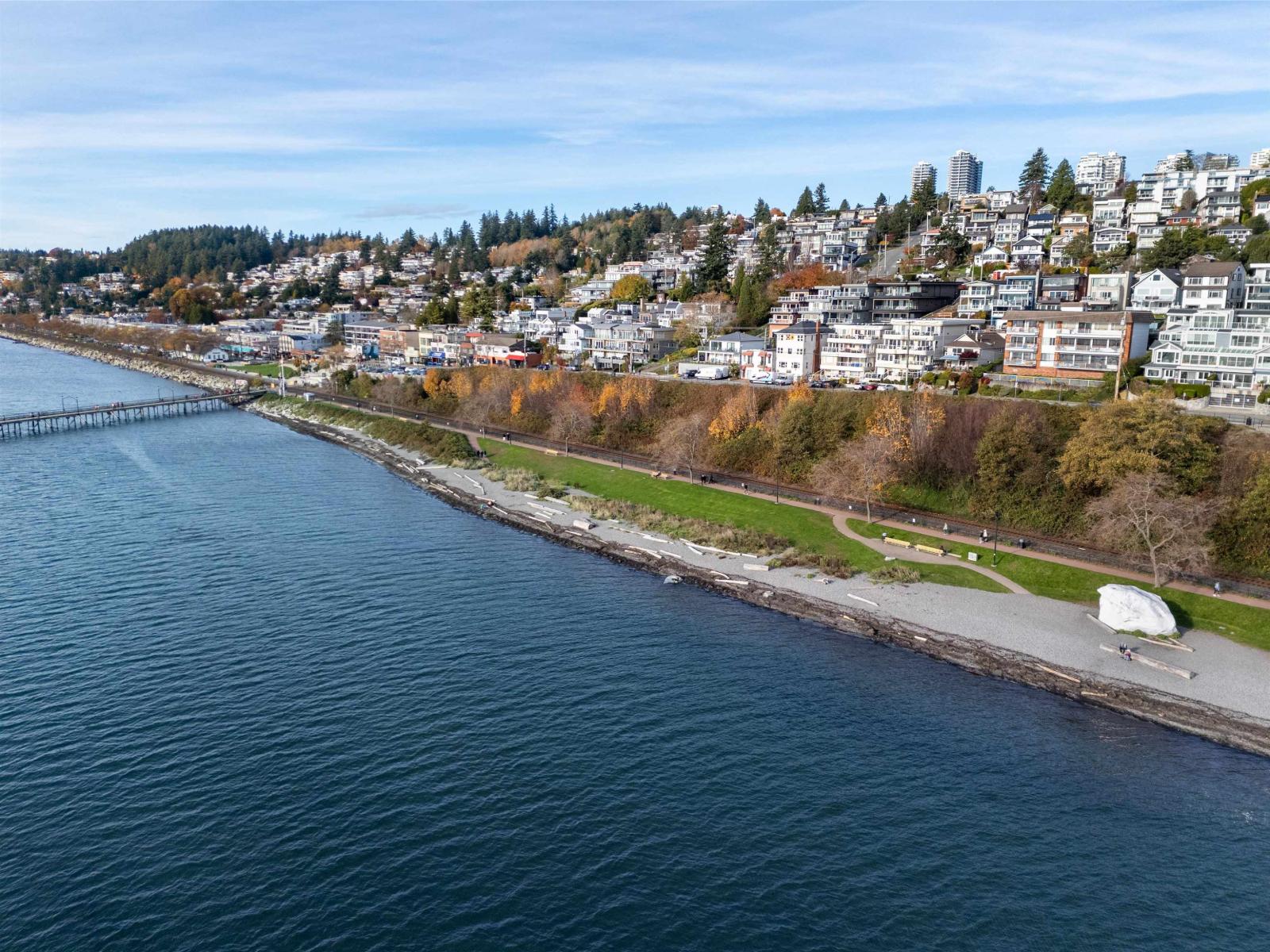 3 15129 MARINE DRIVE, White Rock