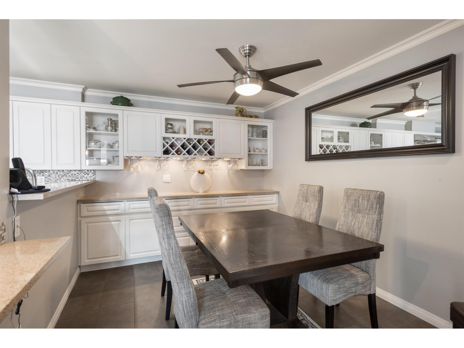 3 15129 MARINE DRIVE, White Rock