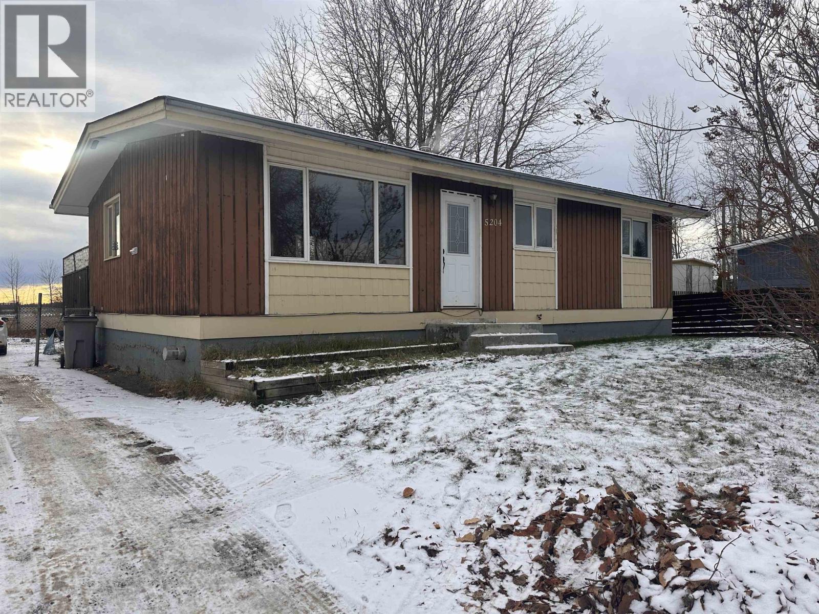 5204 TAMARACK CRESCENT, Fort Nelson