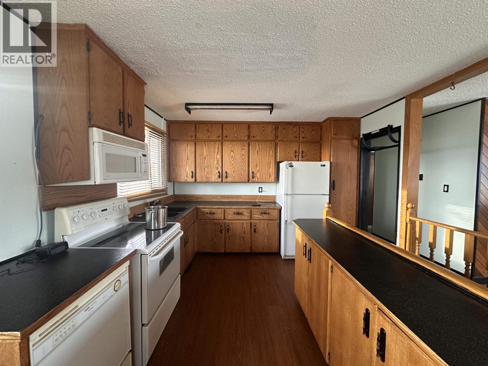 5204 TAMARACK CRESCENT, Fort Nelson