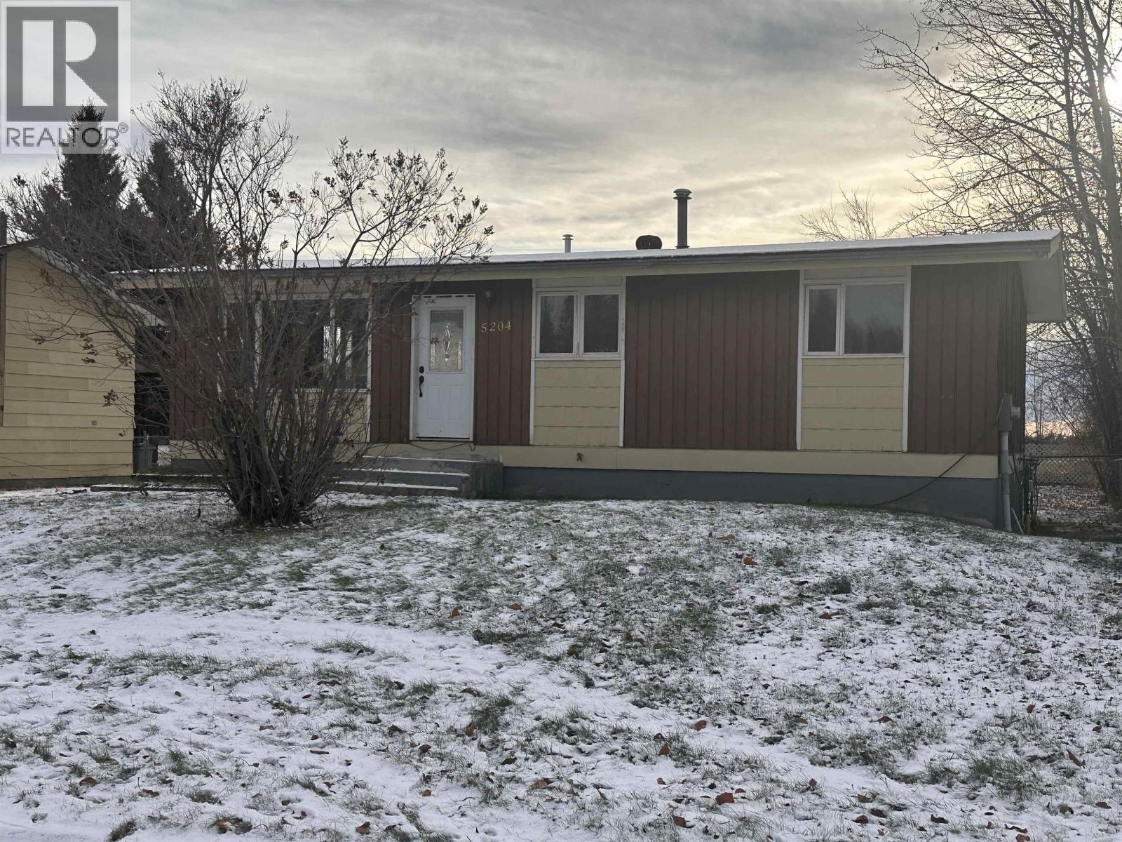 5204 TAMARACK CRESCENT, Fort Nelson