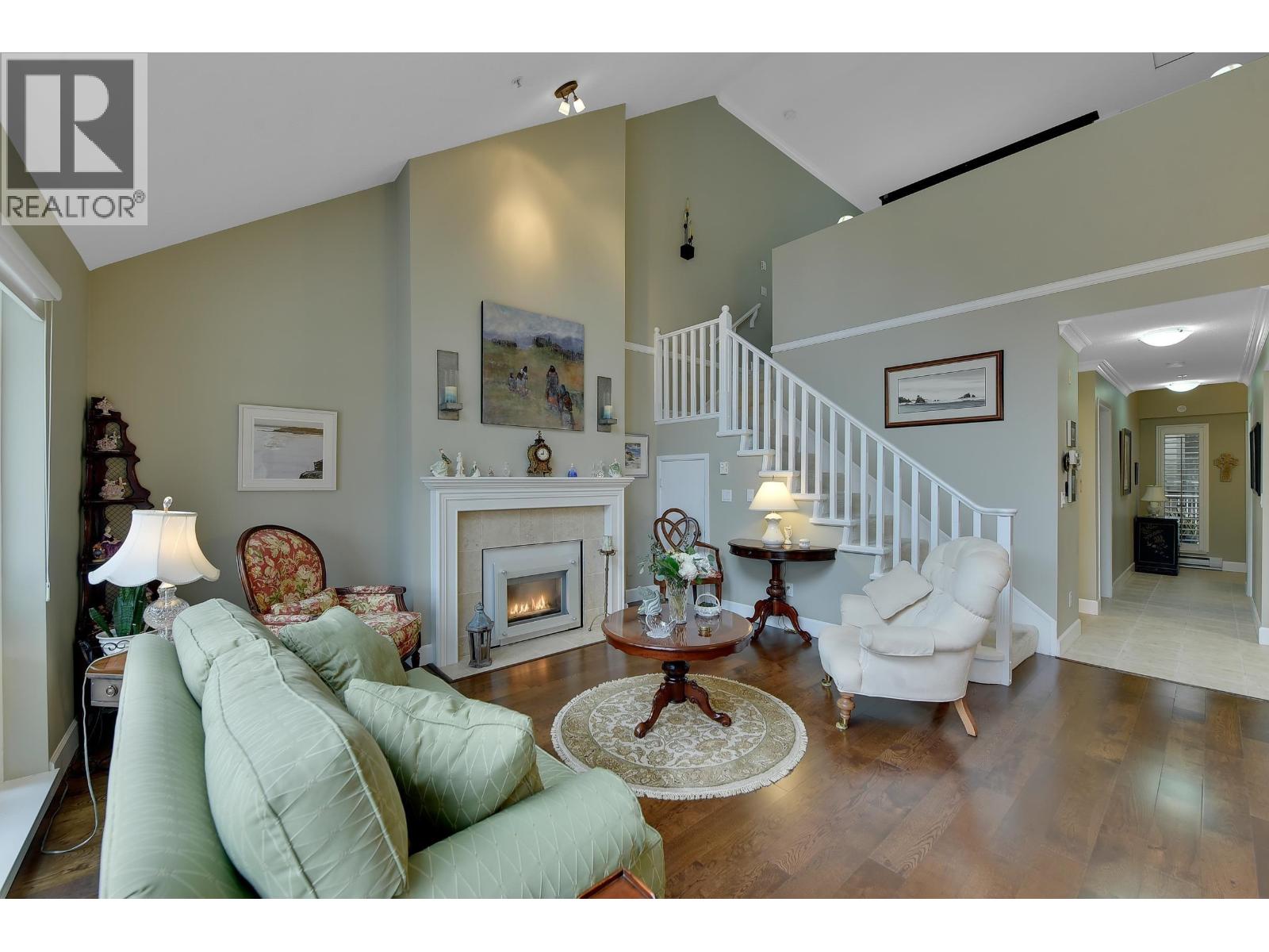 #319-1120 TSATSU SHORES Drive, Delta