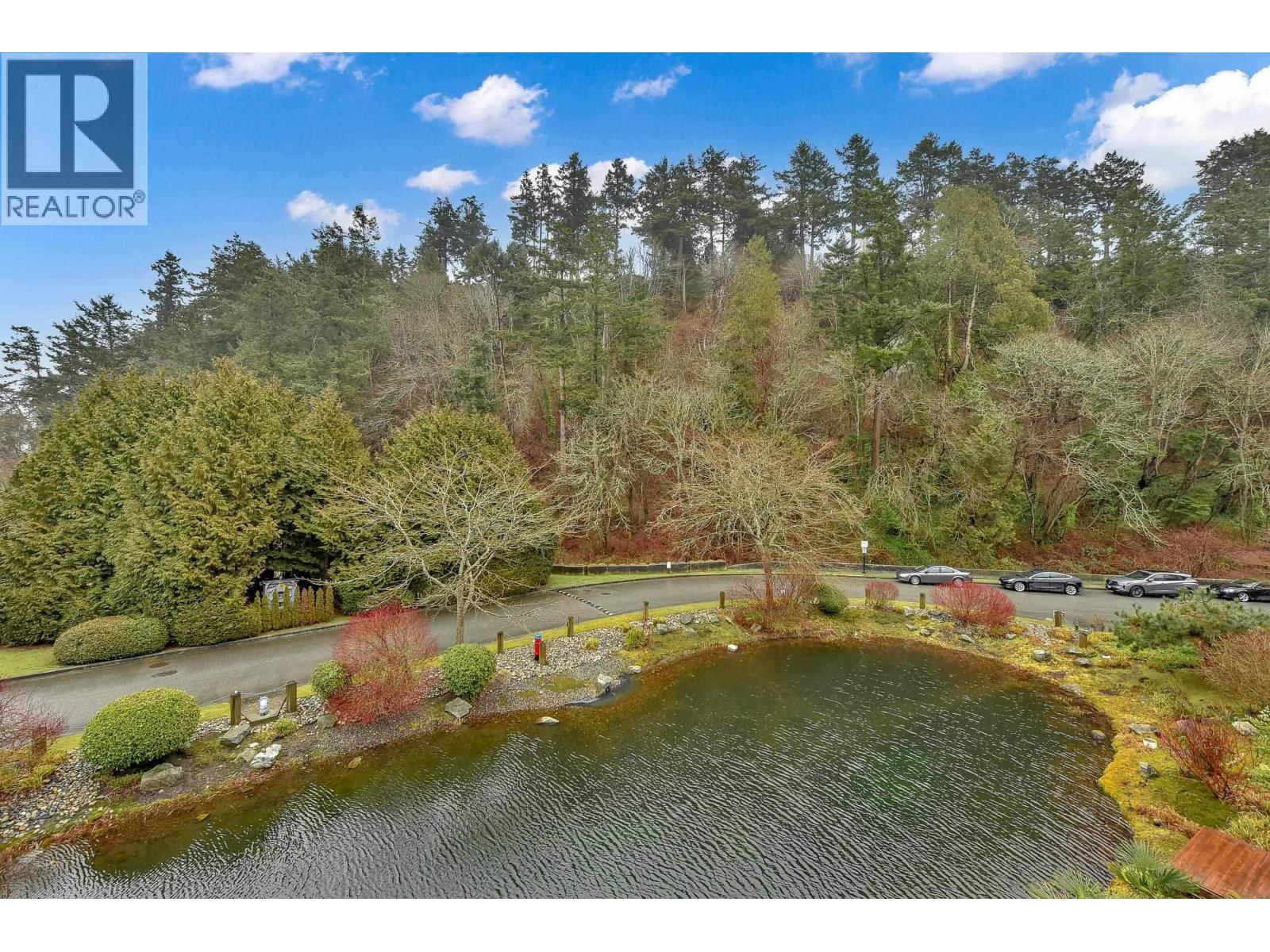 #319-1120 TSATSU SHORES Drive, Delta