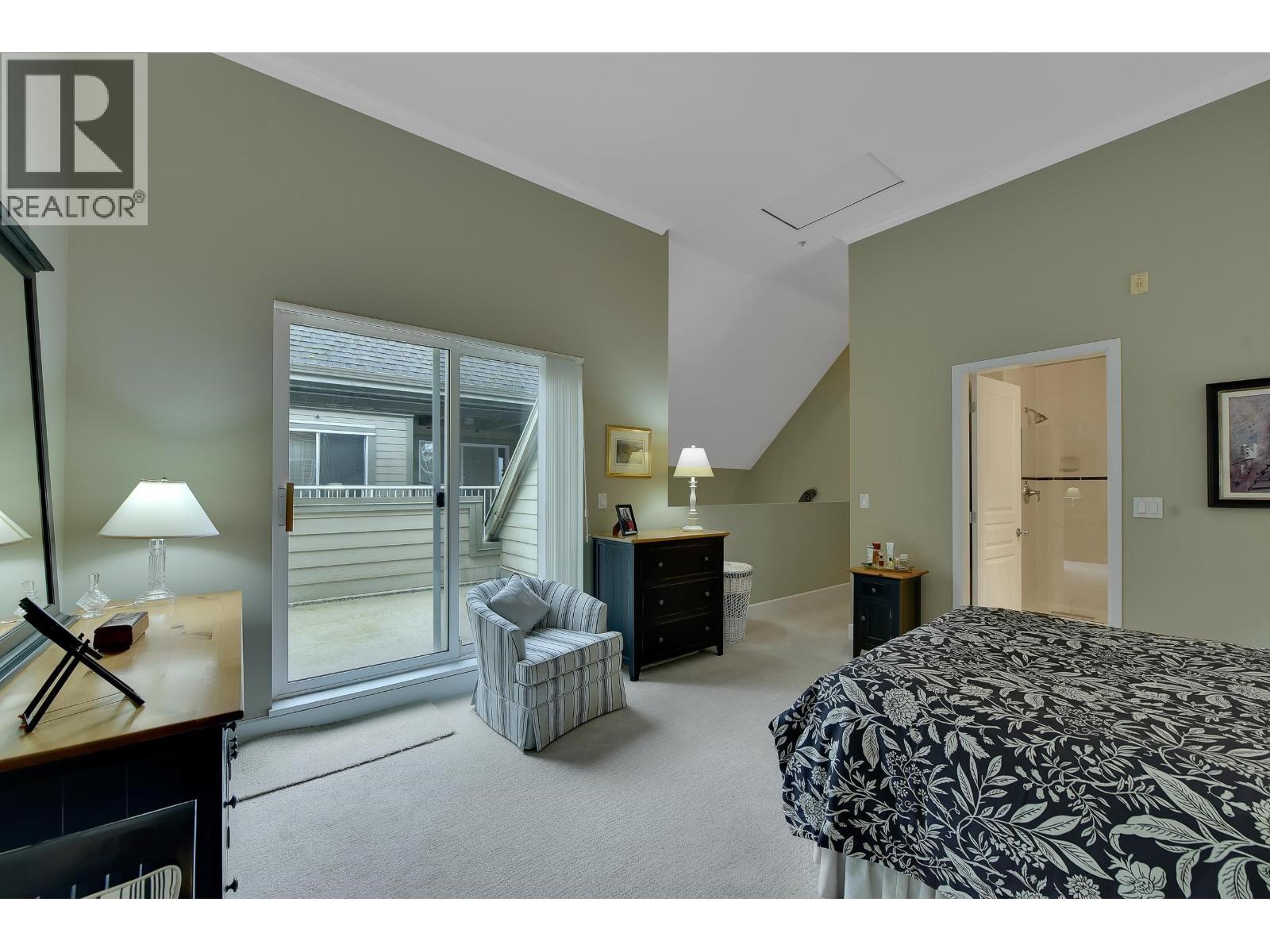 #319-1120 TSATSU SHORES Drive, Delta