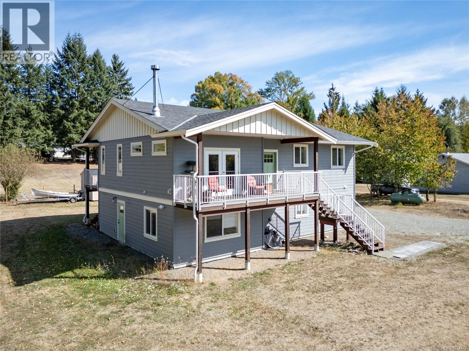 4754 Headquarters Rd, Courtenay