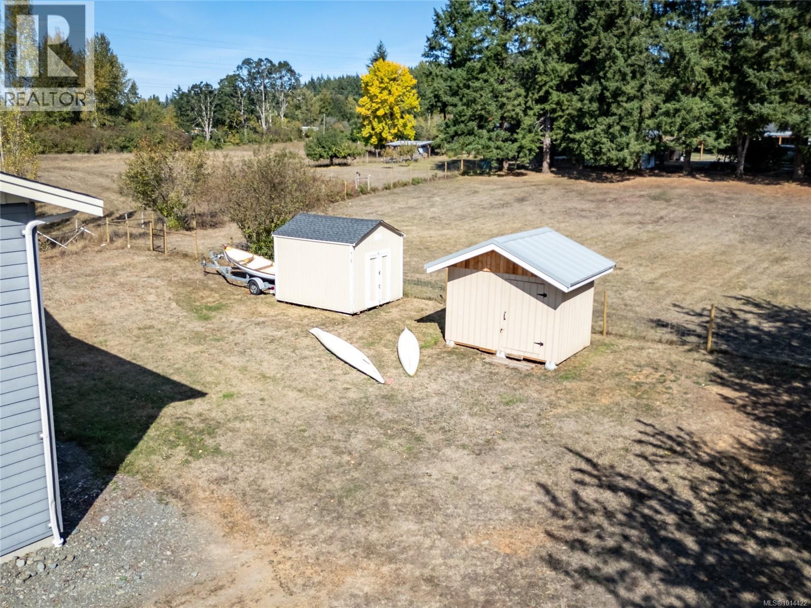 4754 Headquarters Rd, Courtenay