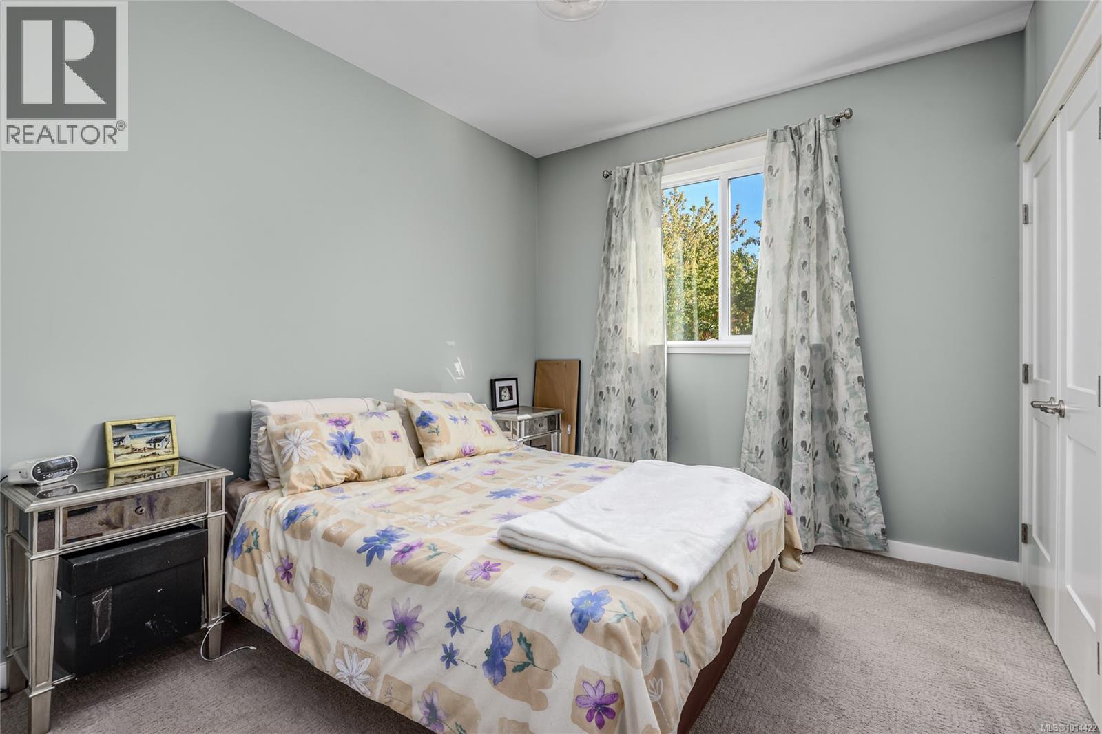 4754 Headquarters Rd, Courtenay