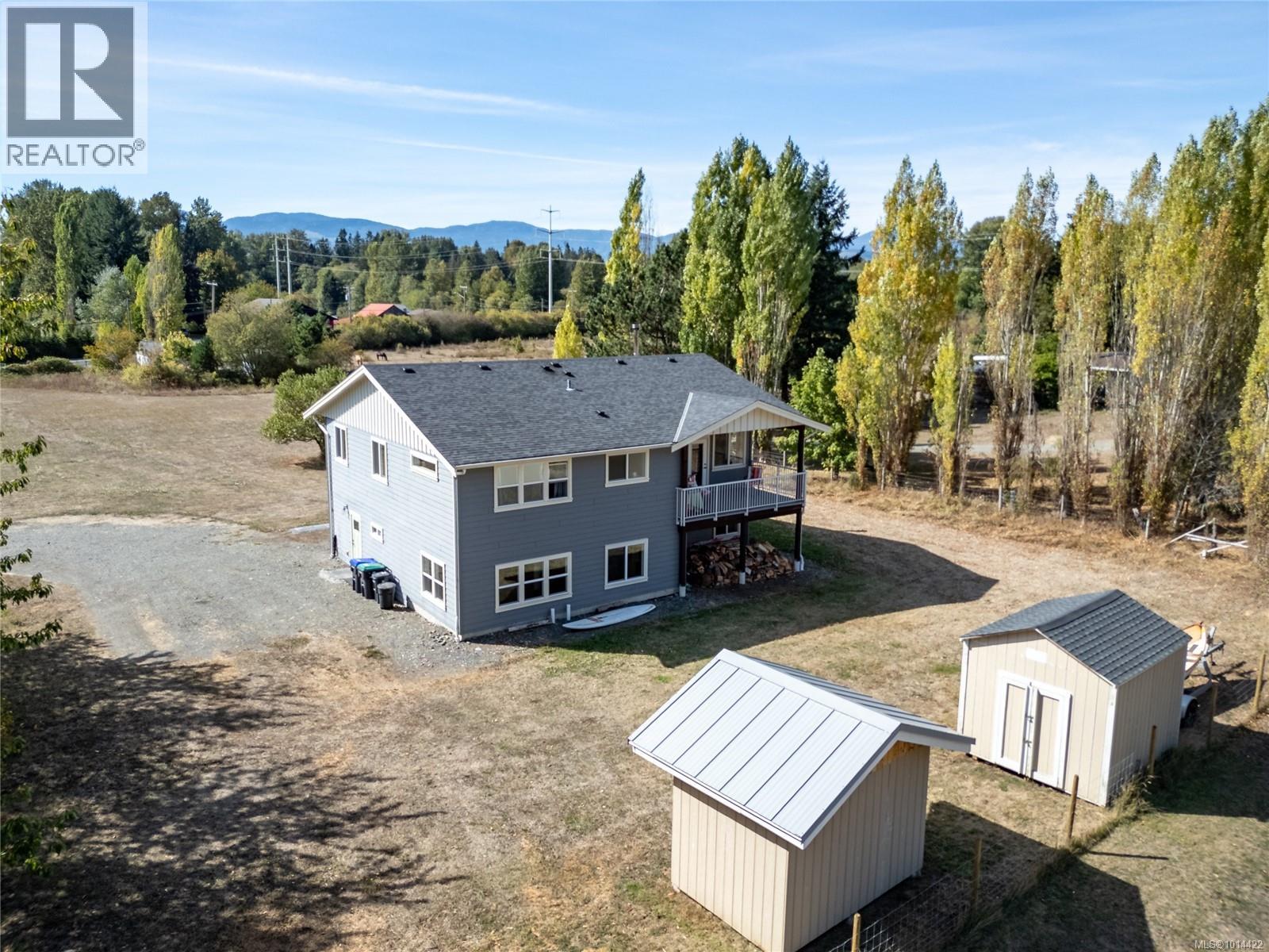 4754 Headquarters Rd, Courtenay