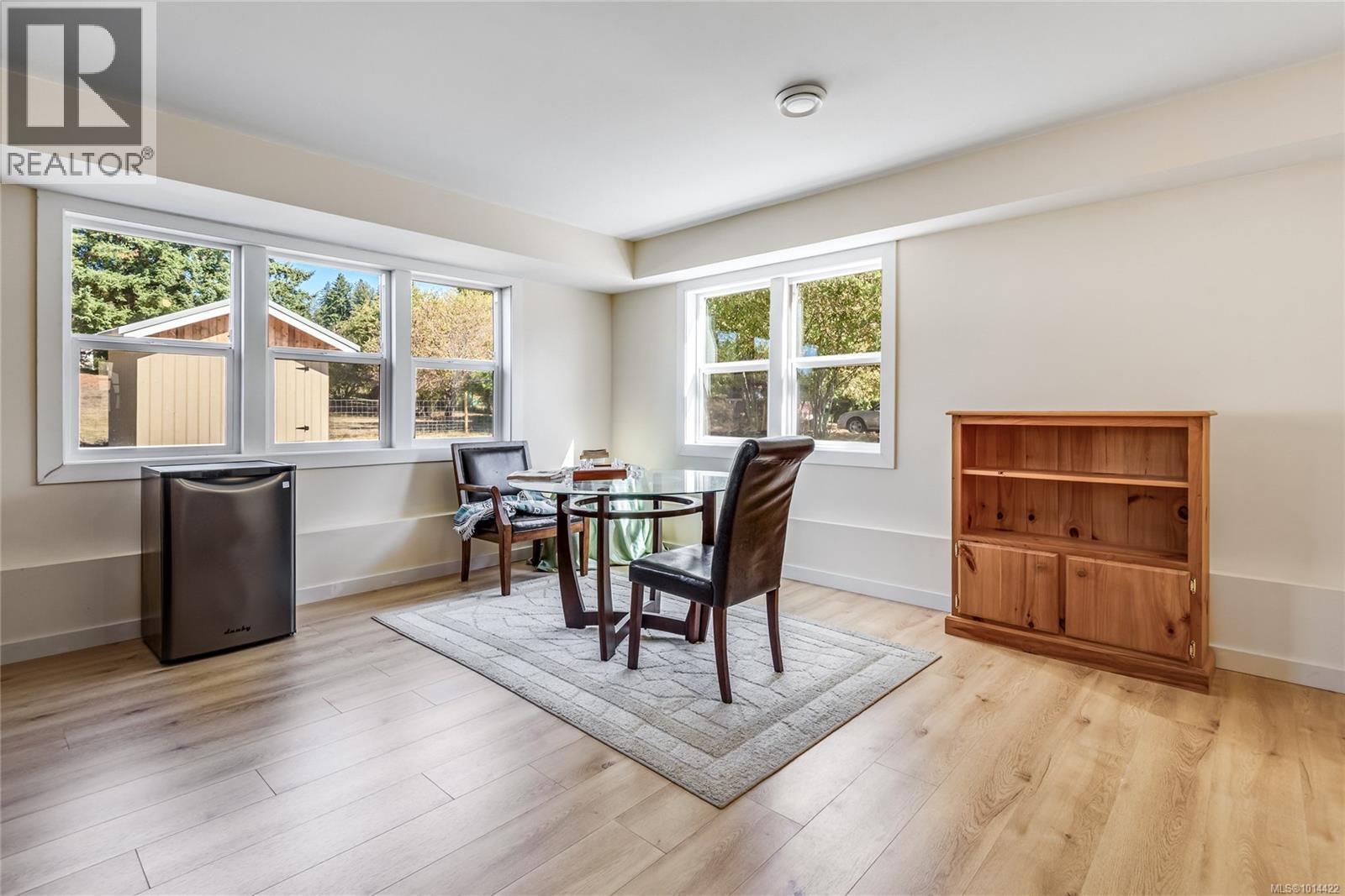 4754 Headquarters Rd, Courtenay