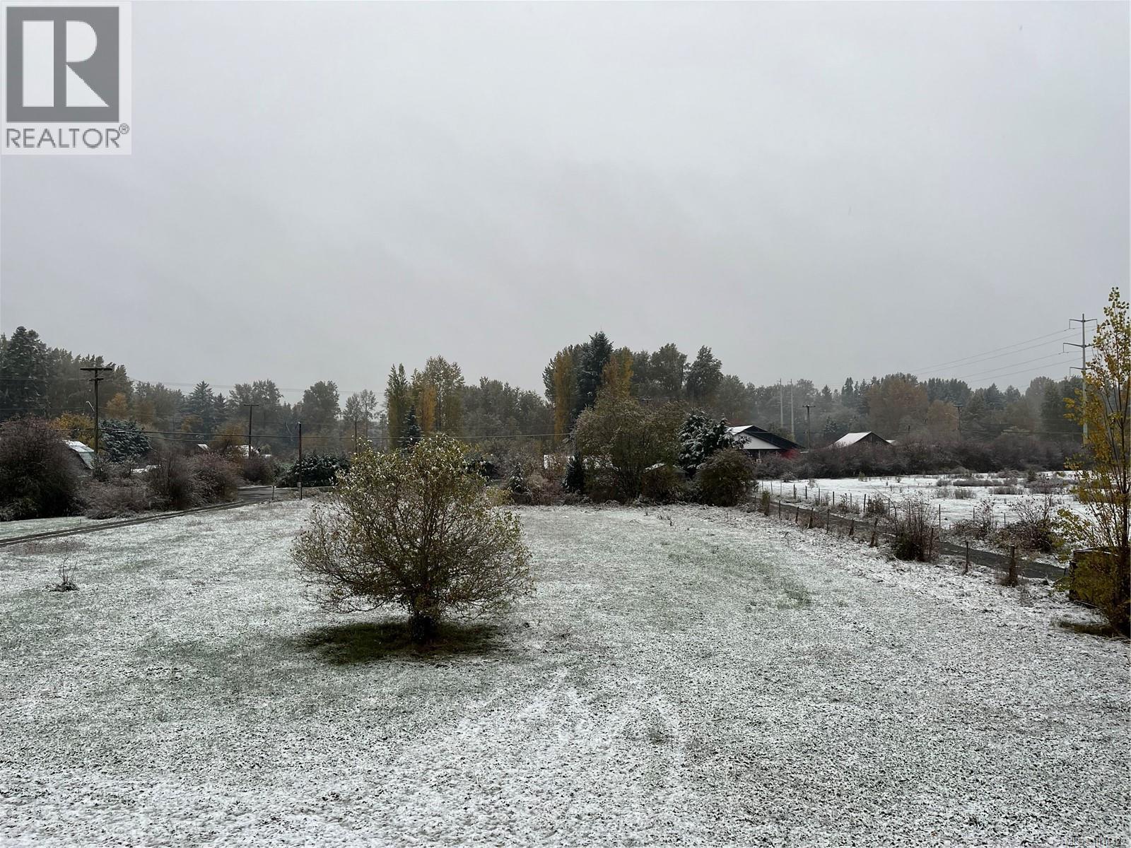 4754 Headquarters Rd, Courtenay