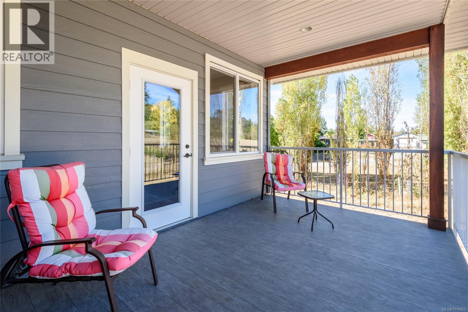 4754 Headquarters Rd, Courtenay