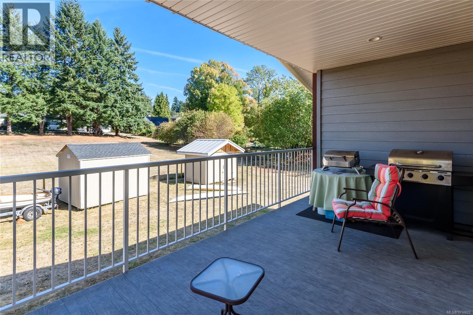 4754 Headquarters Rd, Courtenay