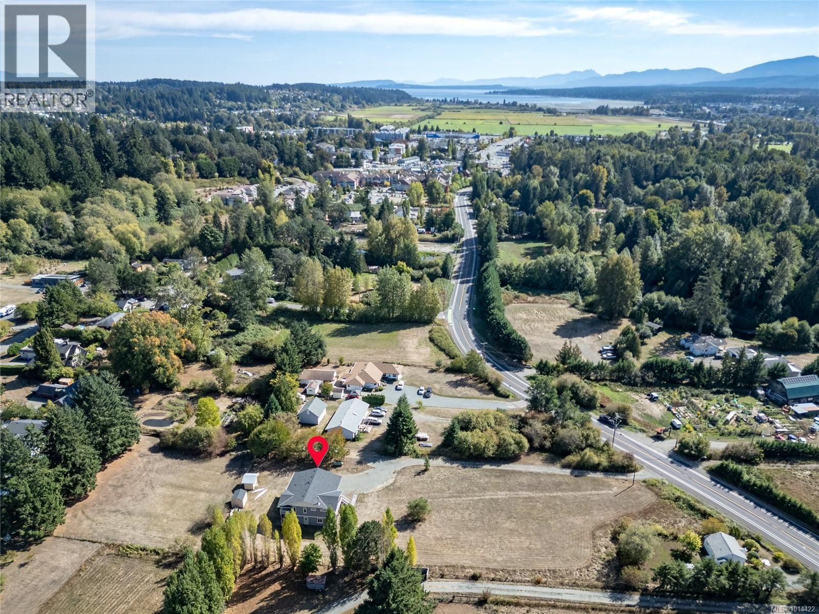 4754 Headquarters Rd, Courtenay