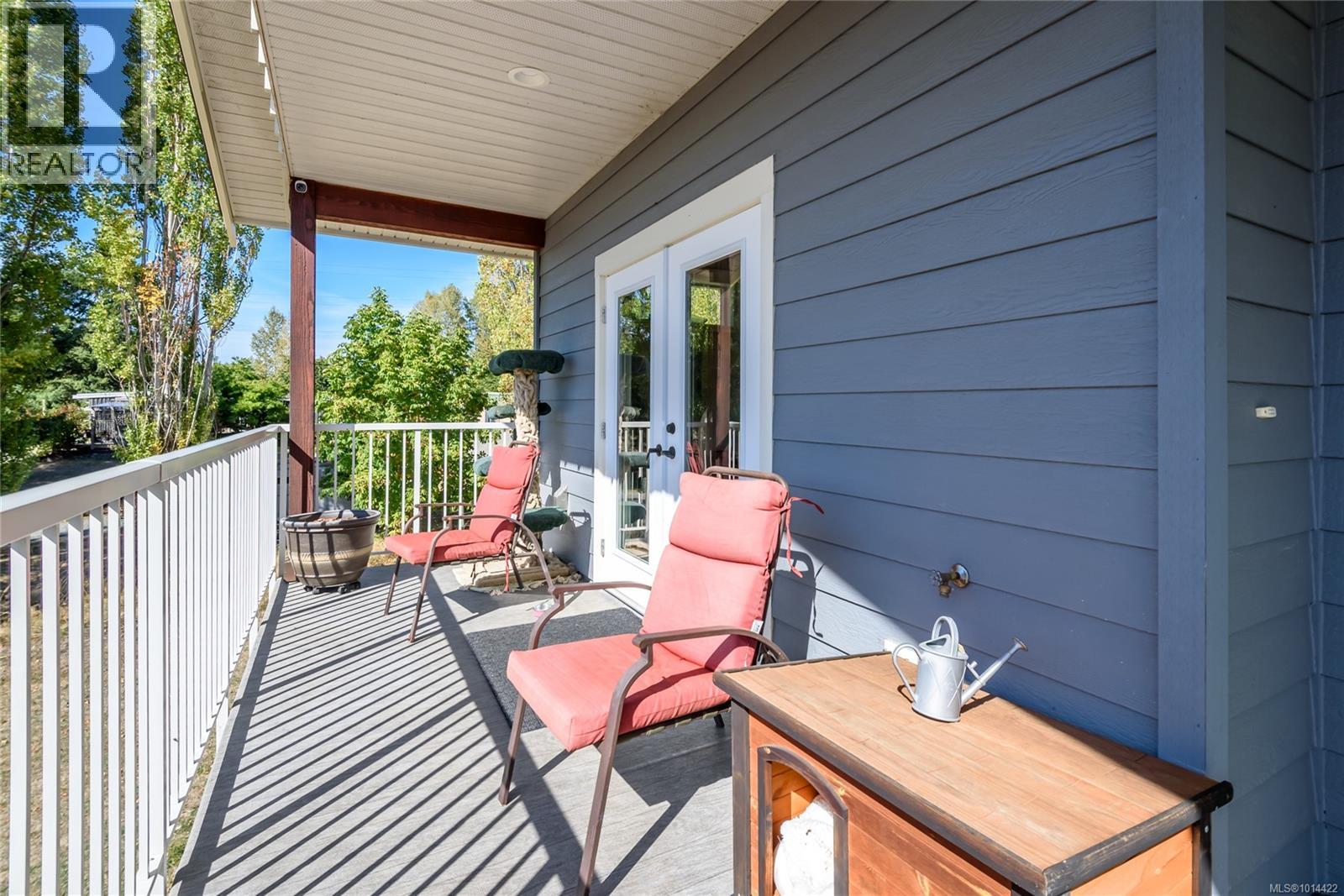 4754 Headquarters Rd, Courtenay