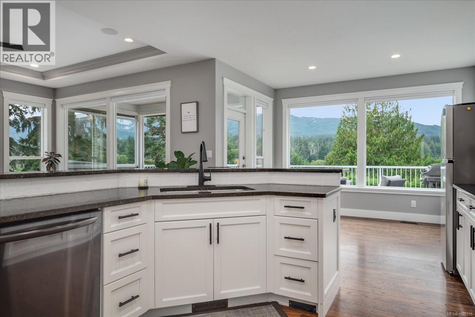 3603 Monterey Dr, Nanaimo