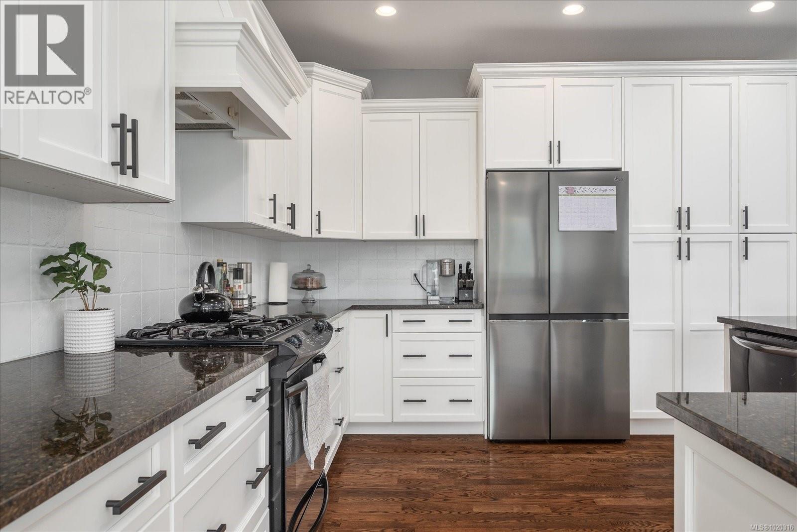 3603 Monterey Dr, Nanaimo