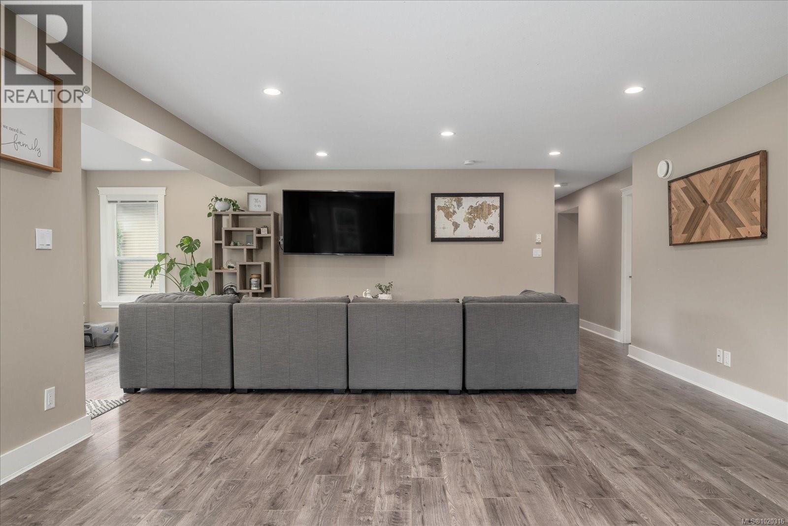 3603 Monterey Dr, Nanaimo