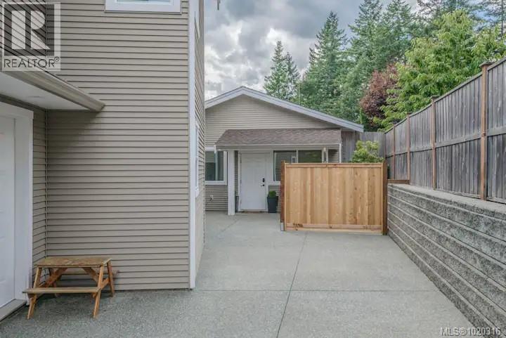 3603 Monterey Dr, Nanaimo