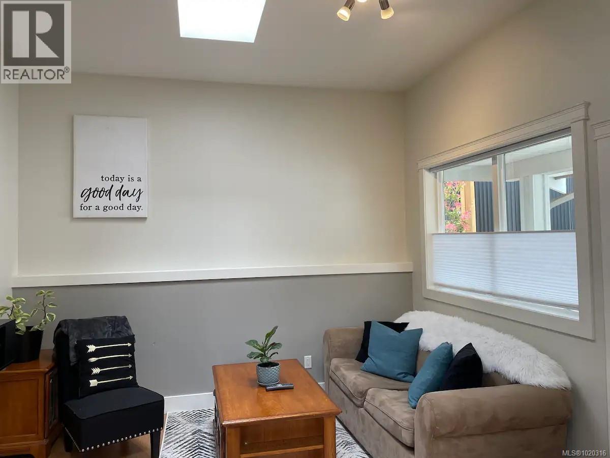 3603 Monterey Dr, Nanaimo