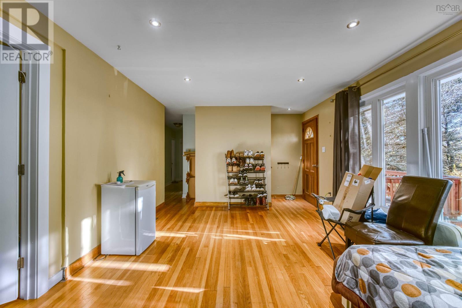 Property 32 of 47 of 8 Aspen Crescent