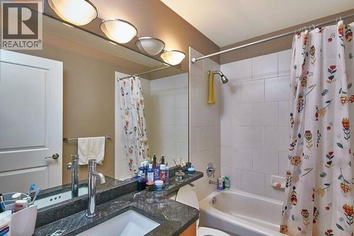 132 9229 UNIVERSITY CRESCENT, Burnaby