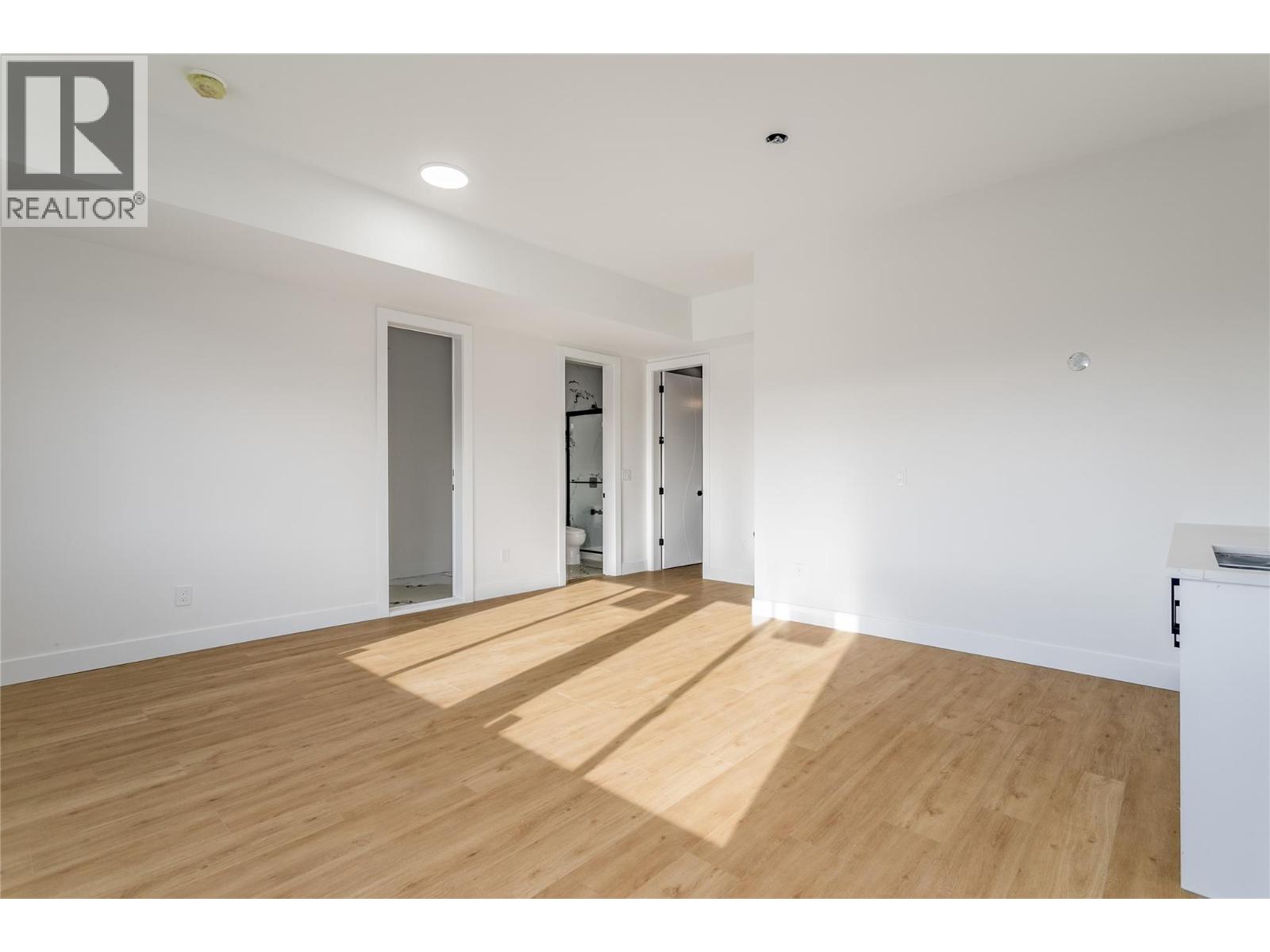  1148 Hume Avenue, Kelowna