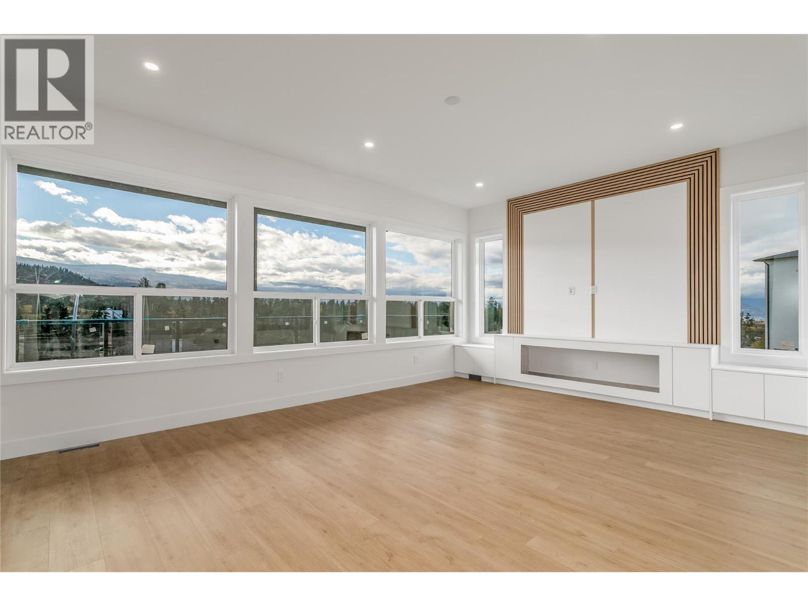  1148 Hume Avenue, Kelowna