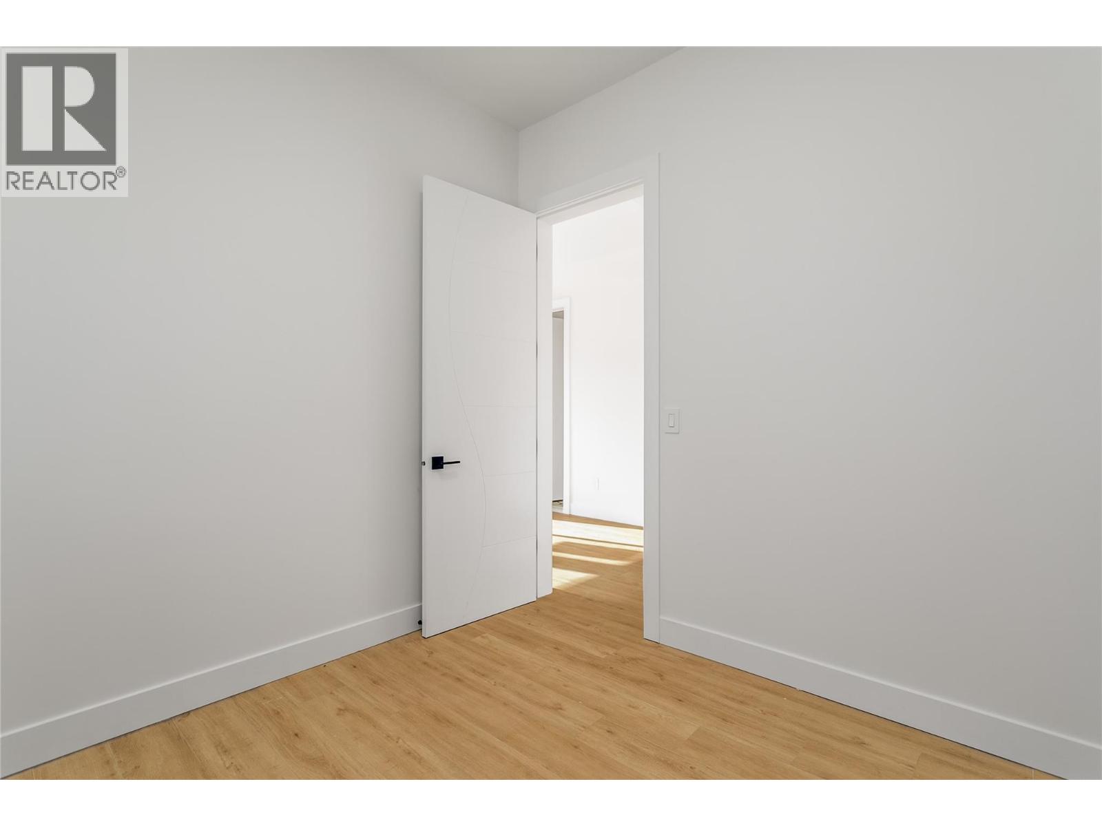  1148 Hume Avenue, Kelowna