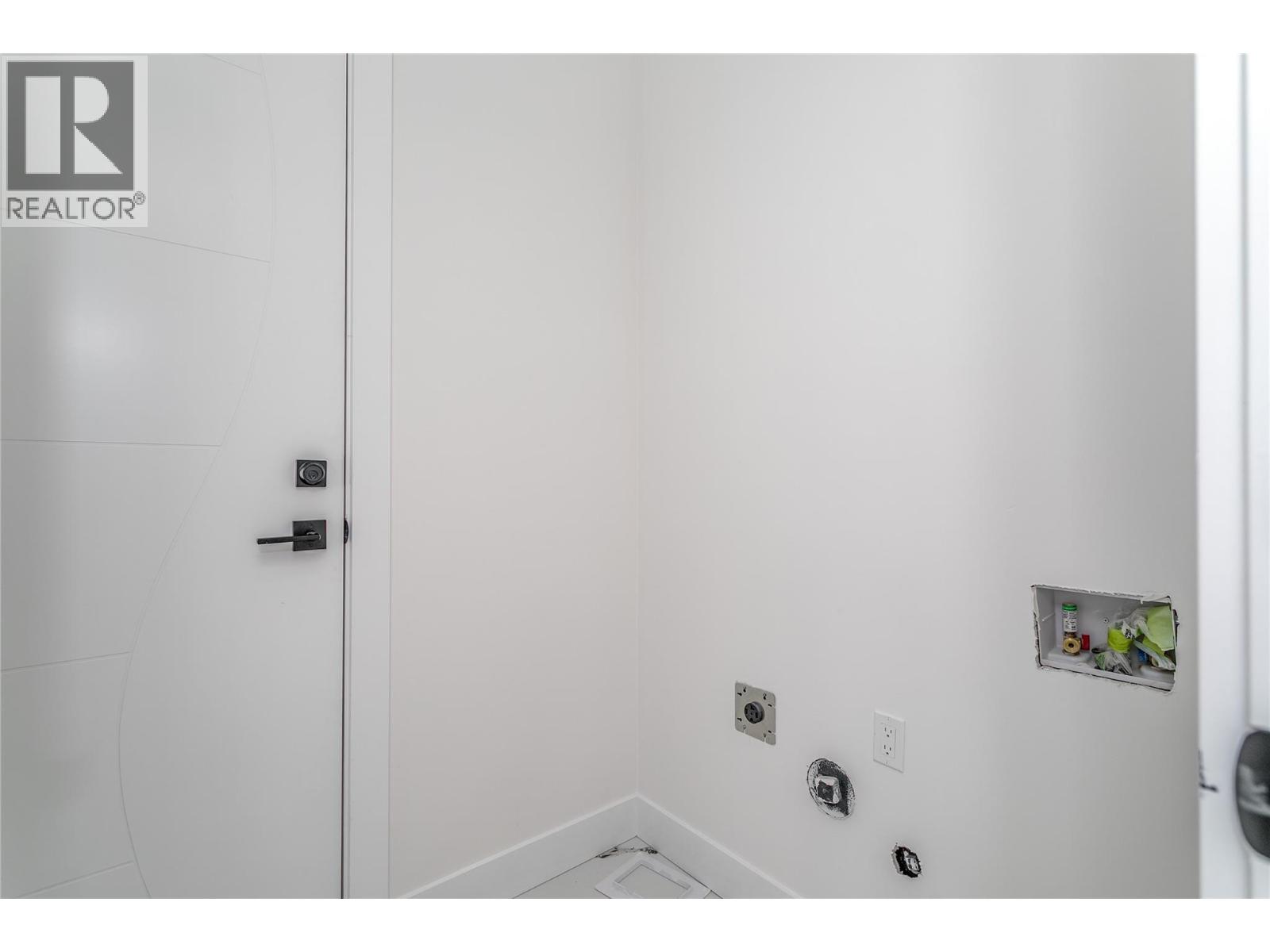  1148 Hume Avenue, Kelowna